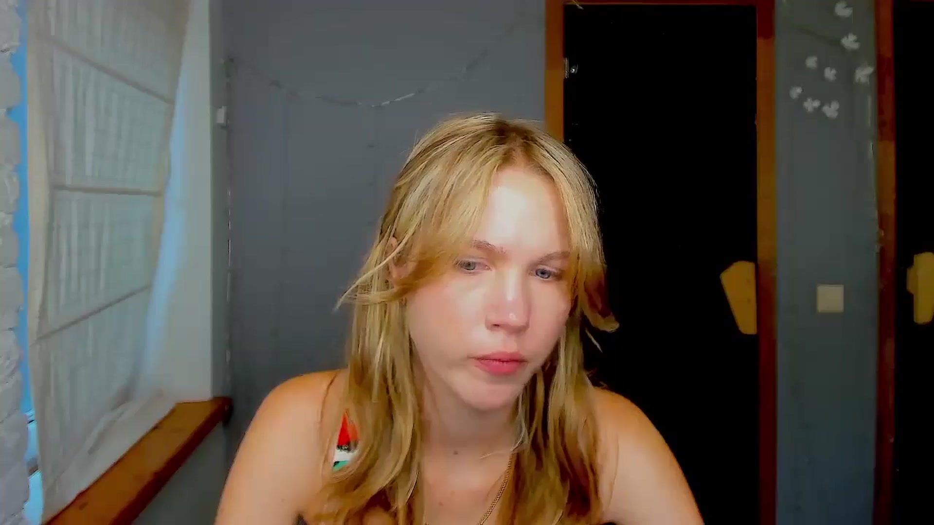 Gallery image thumbnail from Kate_Lewiss's myfreecams stream on, 09/05/2024, 11:04 image 10 of 20