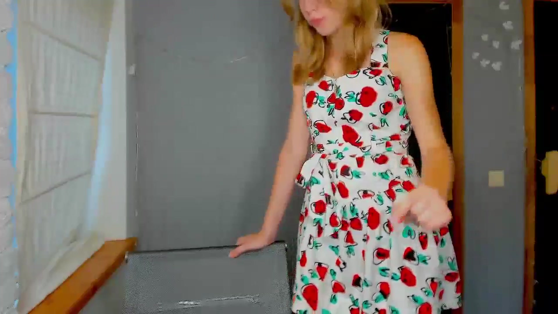 Gallery image thumbnail from Kate_Lewiss's myfreecams stream on, 09/05/2024, 11:04 image 16 of 20