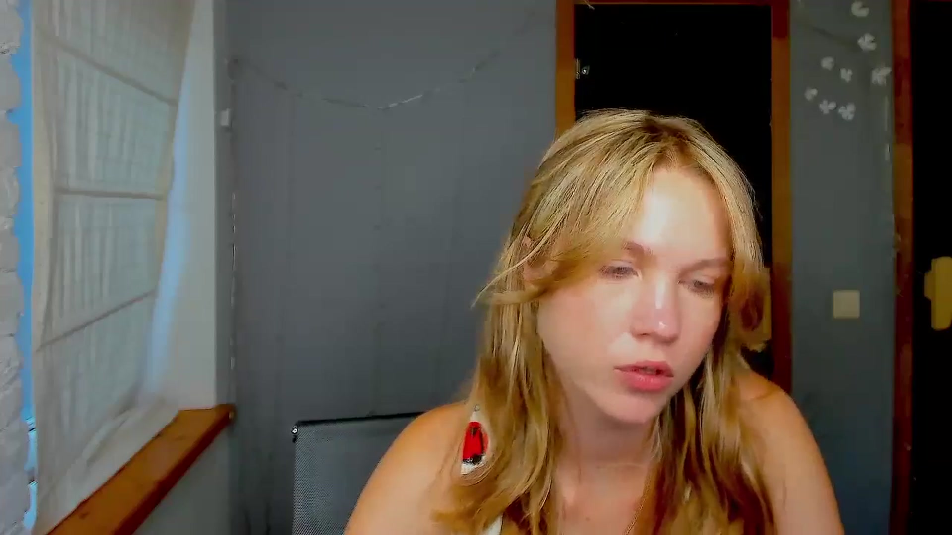 Gallery image thumbnail from Kate_Lewiss's myfreecams stream on, 09/05/2024, 11:04 image 13 of 20