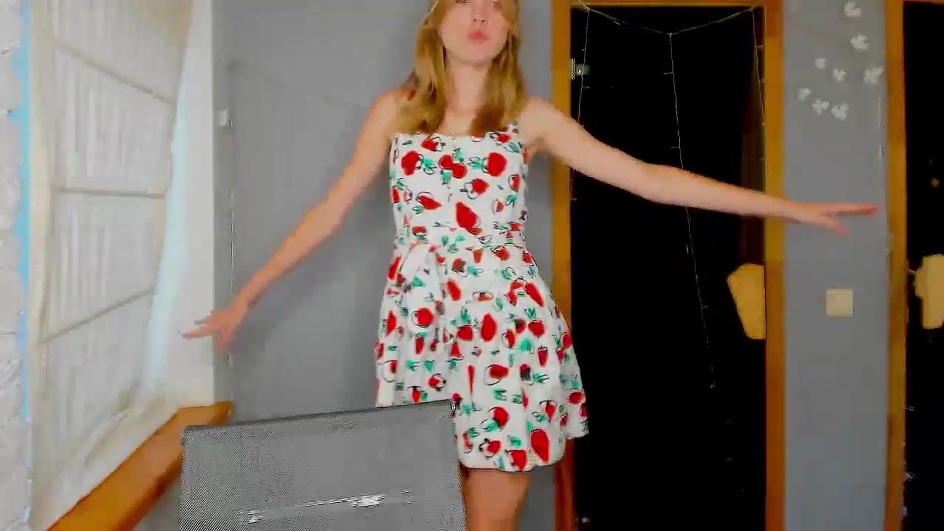 Gallery image thumbnail from Kate_Lewiss's myfreecams stream on, 09/05/2024, 11:04 image 17 of 20