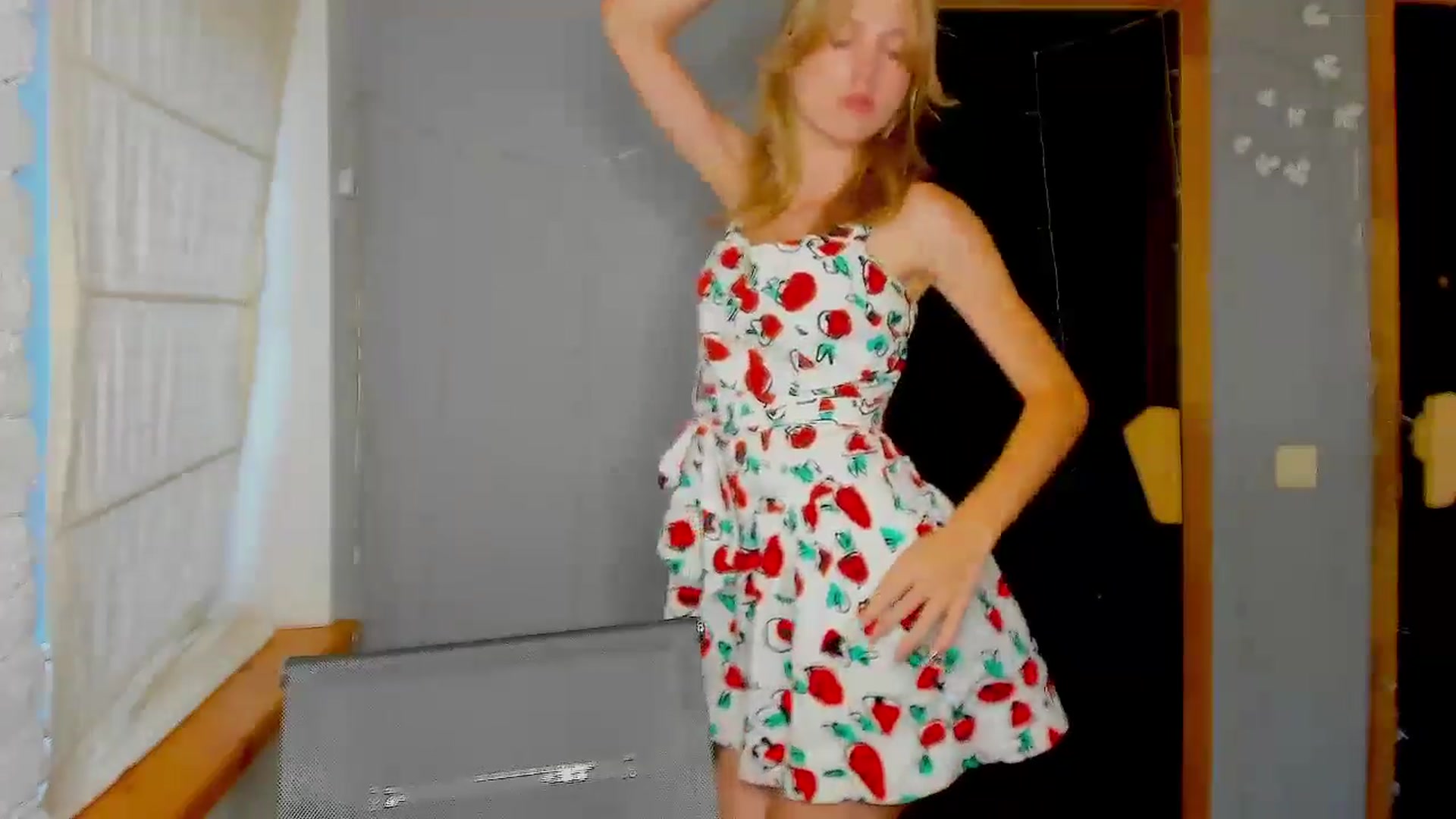 Gallery image thumbnail from Kate_Lewiss's myfreecams stream on, 09/05/2024, 11:04 image 18 of 20