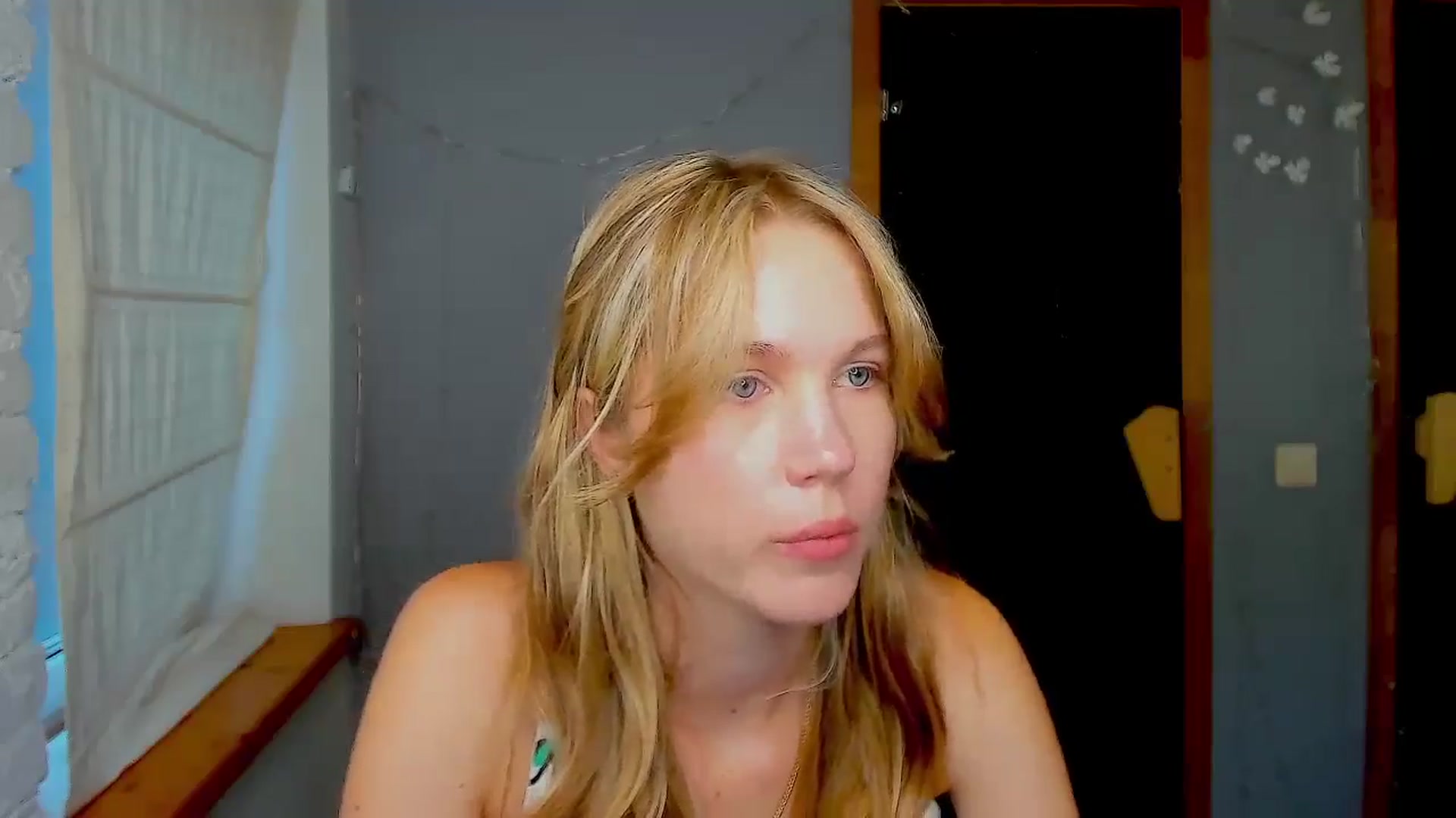 Gallery image thumbnail from Kate_Lewiss's myfreecams stream on, 09/05/2024, 11:04 image 5 of 20
