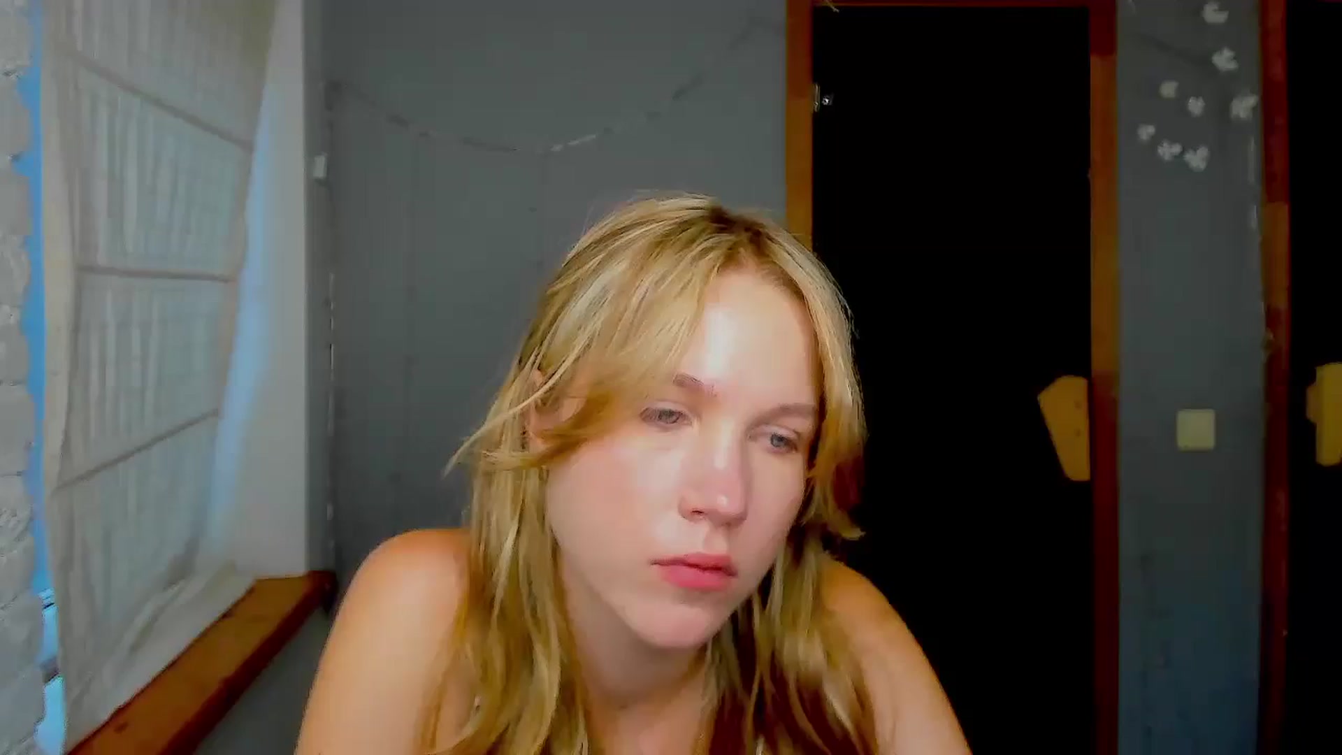 Gallery image thumbnail from Kate_Lewiss's myfreecams stream on, 09/05/2024, 11:04 image 1 of 20