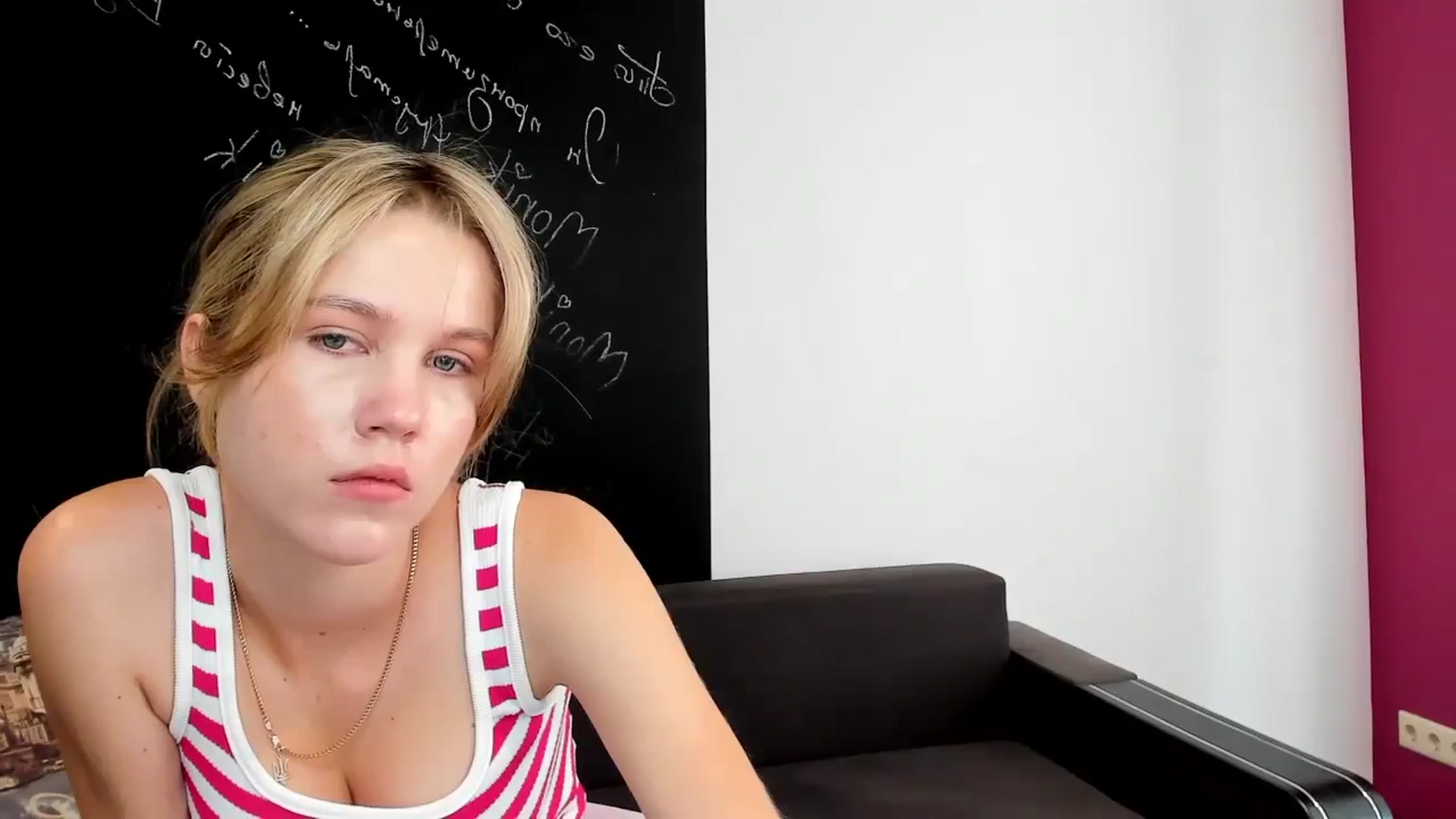 Gallery image thumbnail from Kate_Lewiss's myfreecams stream on, 09/17/2024, 07:05 image 18 of 20