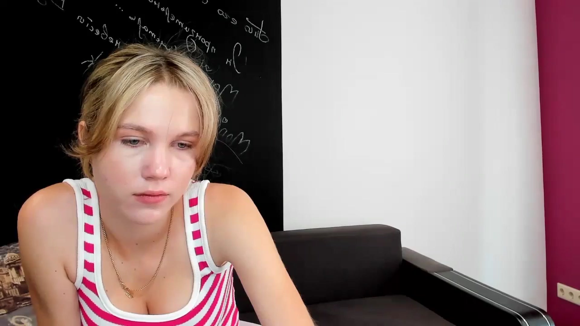 Gallery image thumbnail from Kate_Lewiss's myfreecams stream on, 09/17/2024, 07:05 image 14 of 20