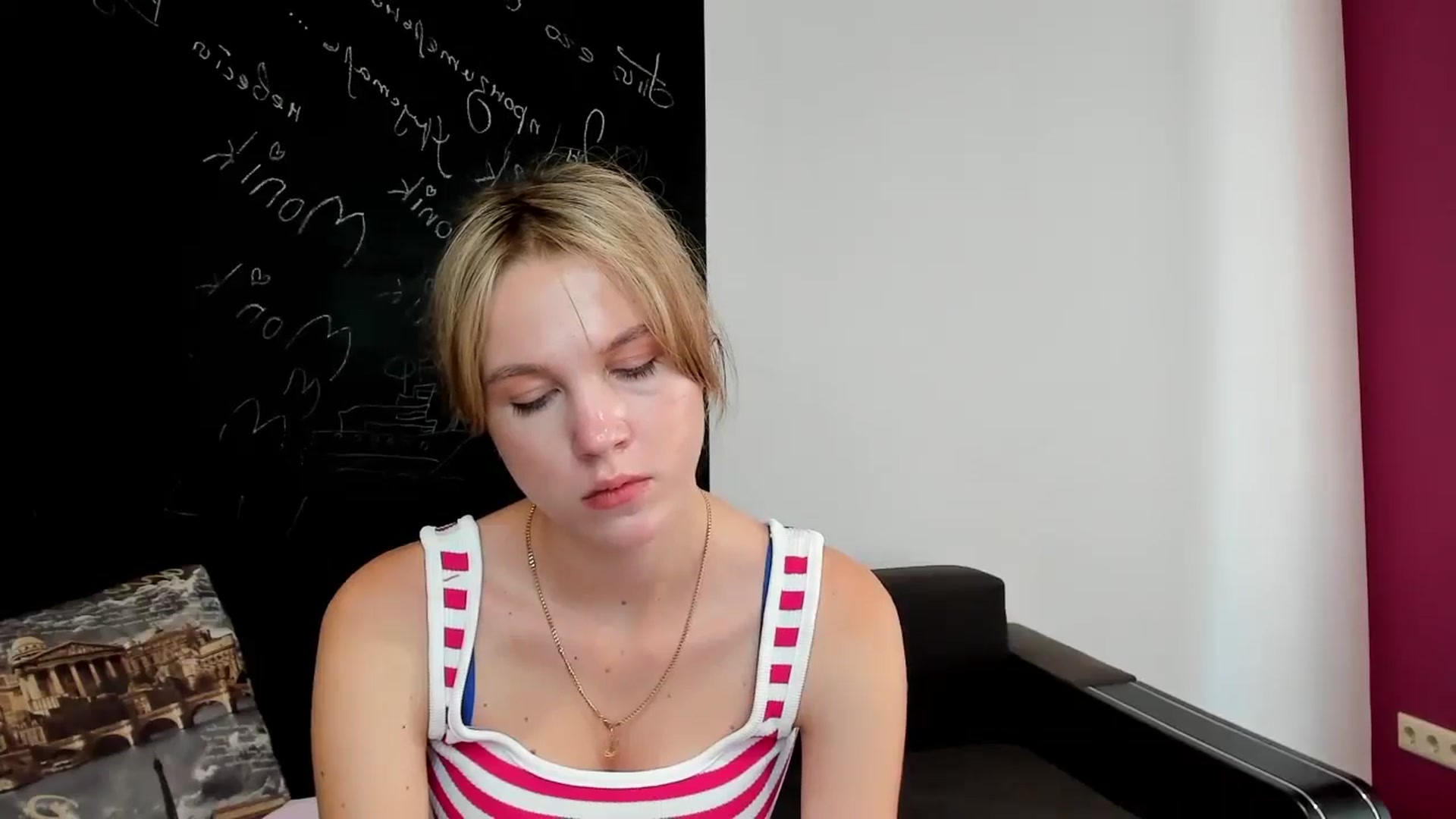 Gallery image thumbnail from Kate_Lewiss's myfreecams stream on, 09/17/2024, 08:43 image 4 of 20