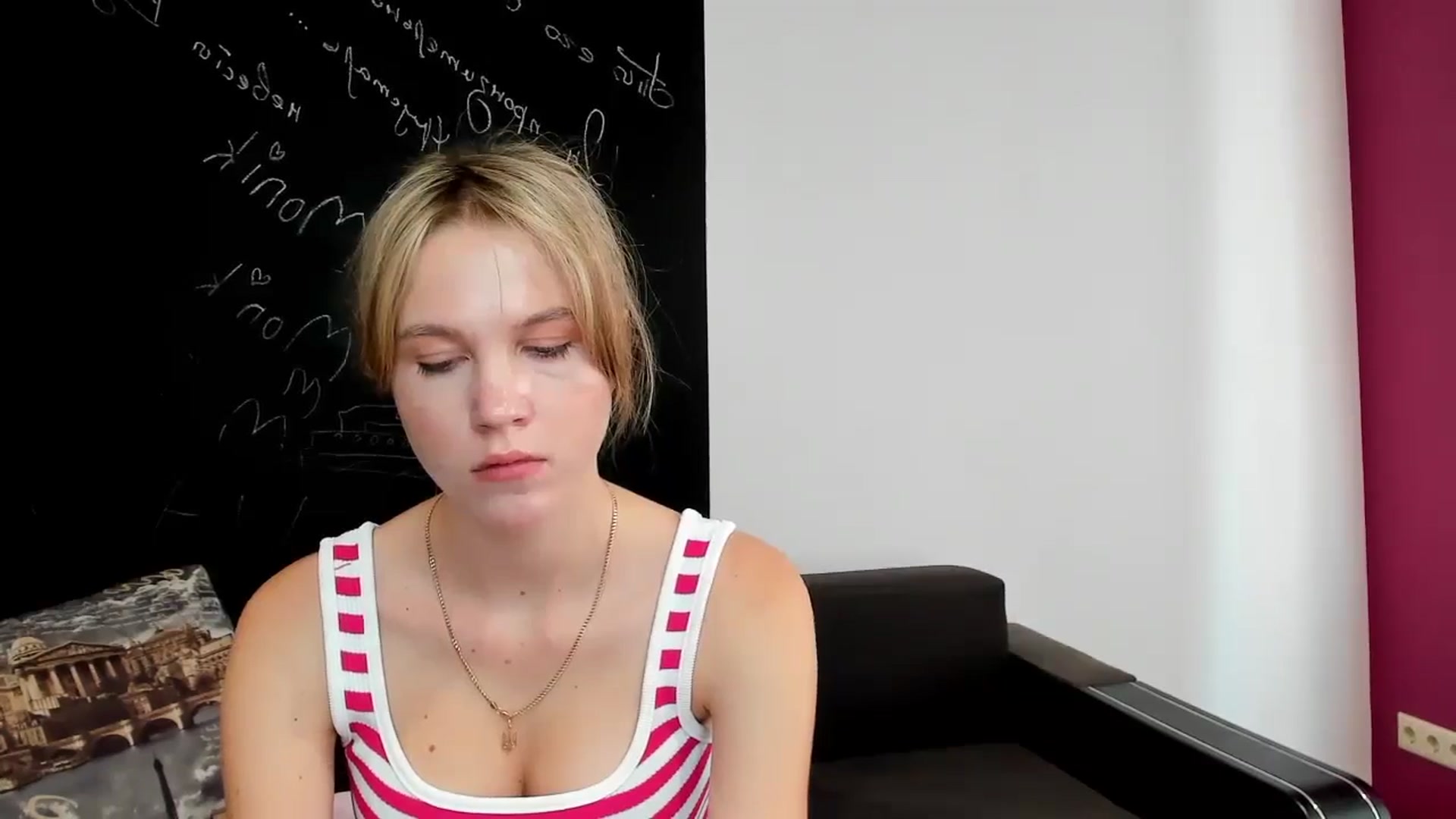Gallery image thumbnail from Kate_Lewiss's myfreecams stream on, 09/17/2024, 08:43 image 7 of 20