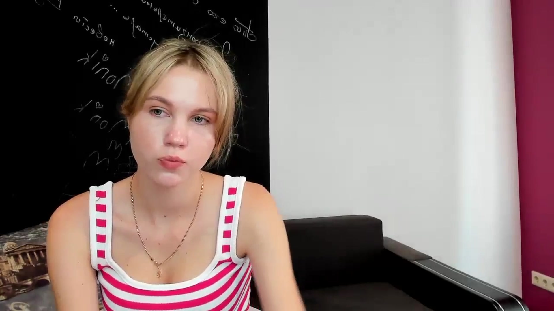 Gallery image thumbnail from Kate_Lewiss's myfreecams stream on, 09/17/2024, 08:43 image 3 of 20