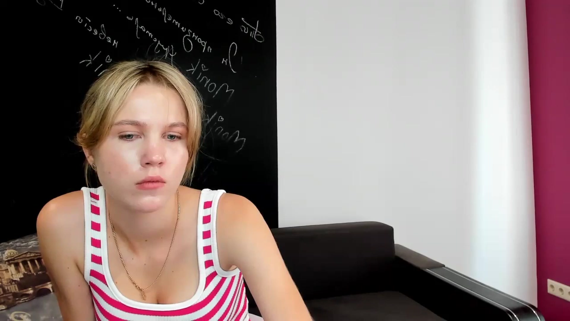 Gallery image thumbnail from Kate_Lewiss's myfreecams stream on, 09/17/2024, 08:43 image 11 of 20