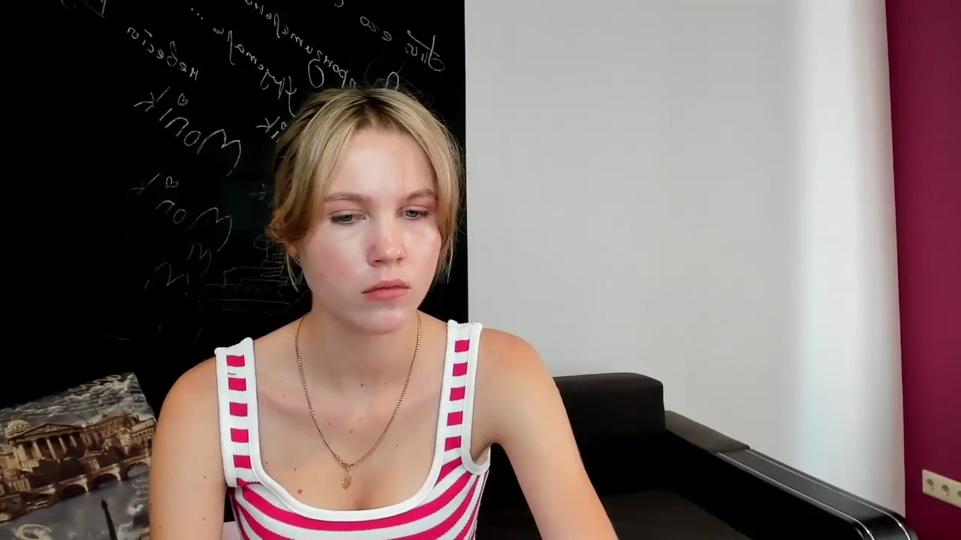 Gallery image thumbnail from Kate_Lewiss's myfreecams stream on, 09/17/2024, 08:43 image 17 of 20