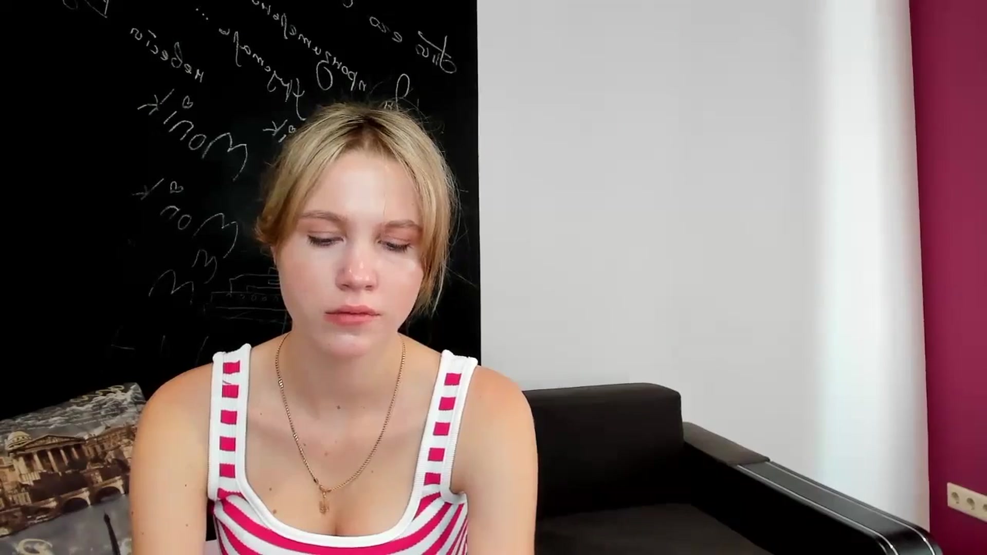Gallery image thumbnail from Kate_Lewiss's myfreecams stream on, 09/17/2024, 08:43 image 14 of 20