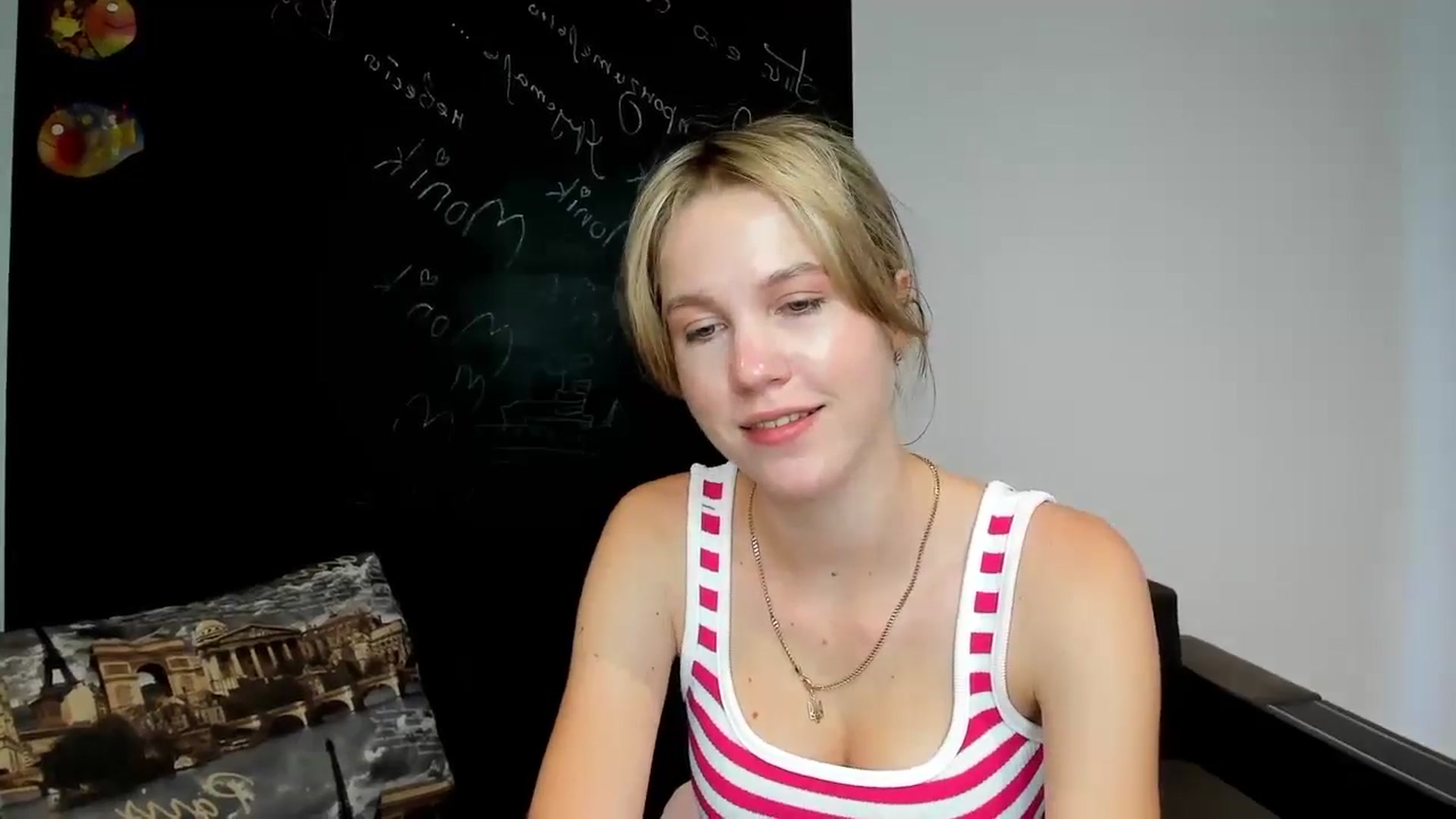 Gallery image thumbnail from Kate_Lewiss's myfreecams stream on, 09/17/2024, 10:02 image 2 of 20
