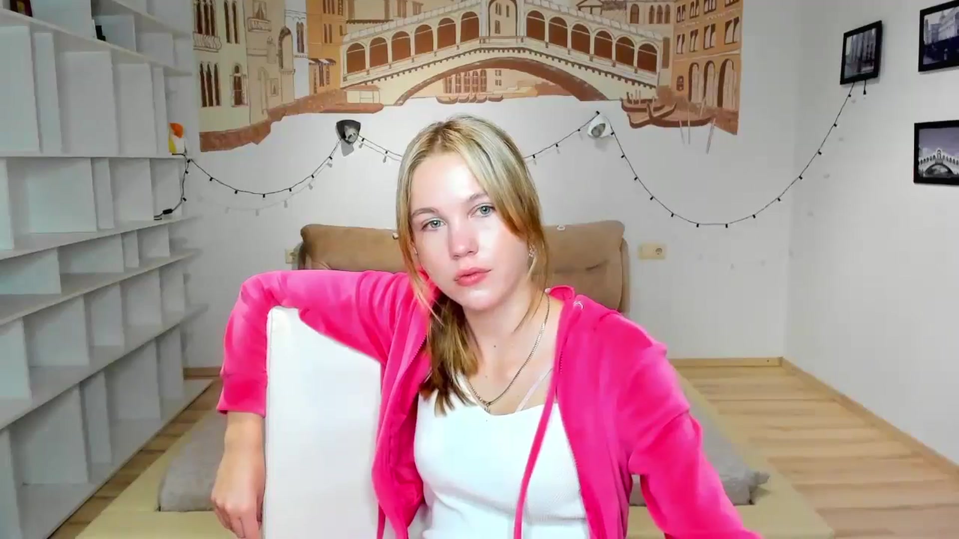 Gallery image thumbnail from Kate_Lewiss's myfreecams stream on, 09/18/2024, 06:07 image 13 of 20