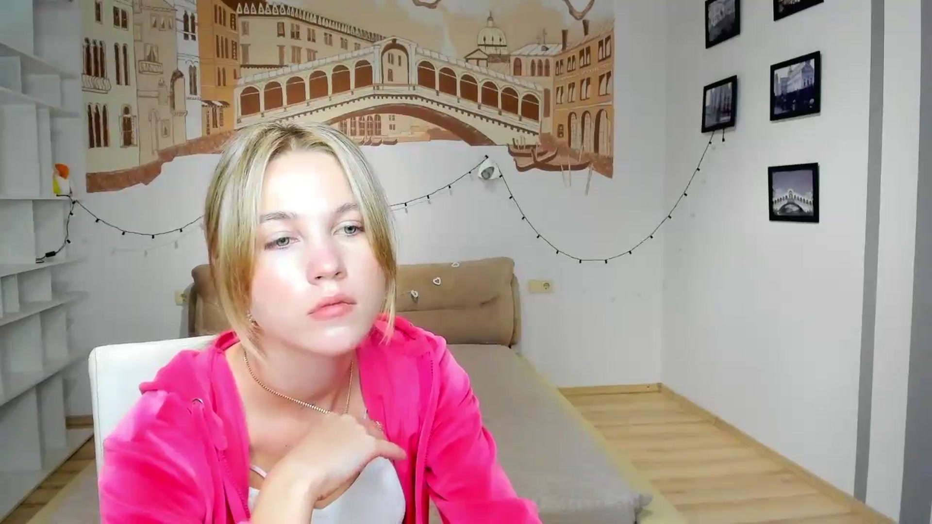Gallery image thumbnail from Kate_Lewiss's myfreecams stream on, 09/18/2024, 08:26 image 18 of 20