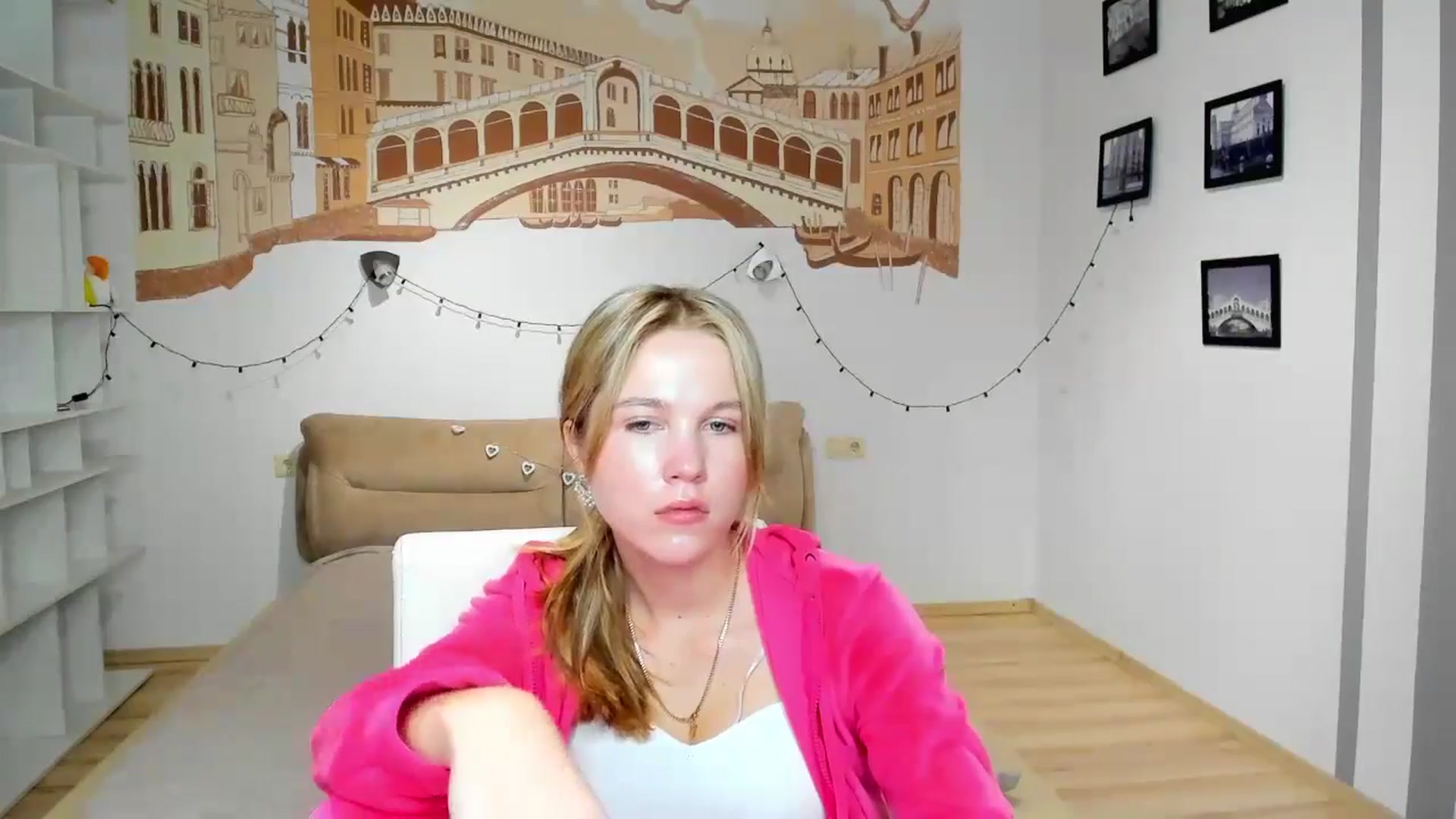 Gallery image thumbnail from Kate_Lewiss's myfreecams stream on, 09/18/2024, 08:26 image 2 of 20