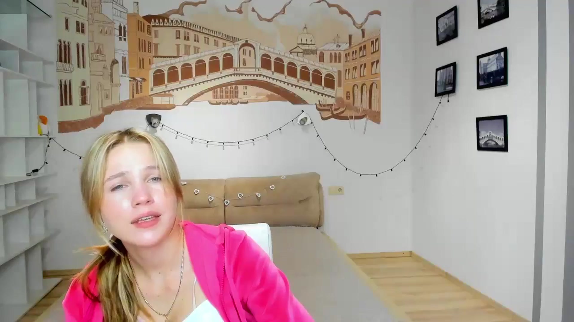 Gallery image thumbnail from Kate_Lewiss's myfreecams stream on, 09/18/2024, 11:03 image 20 of 20