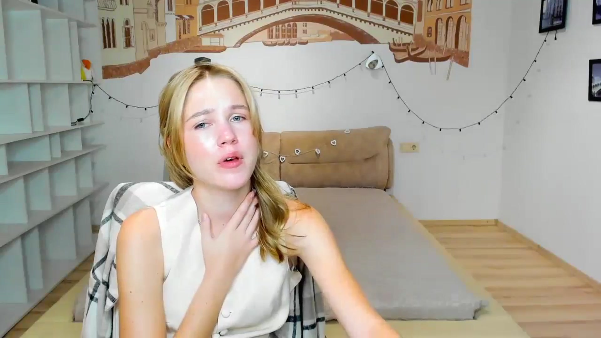 Gallery image thumbnail from Kate_Lewiss's myfreecams stream on, 09/19/2024, 06:26 image 19 of 20