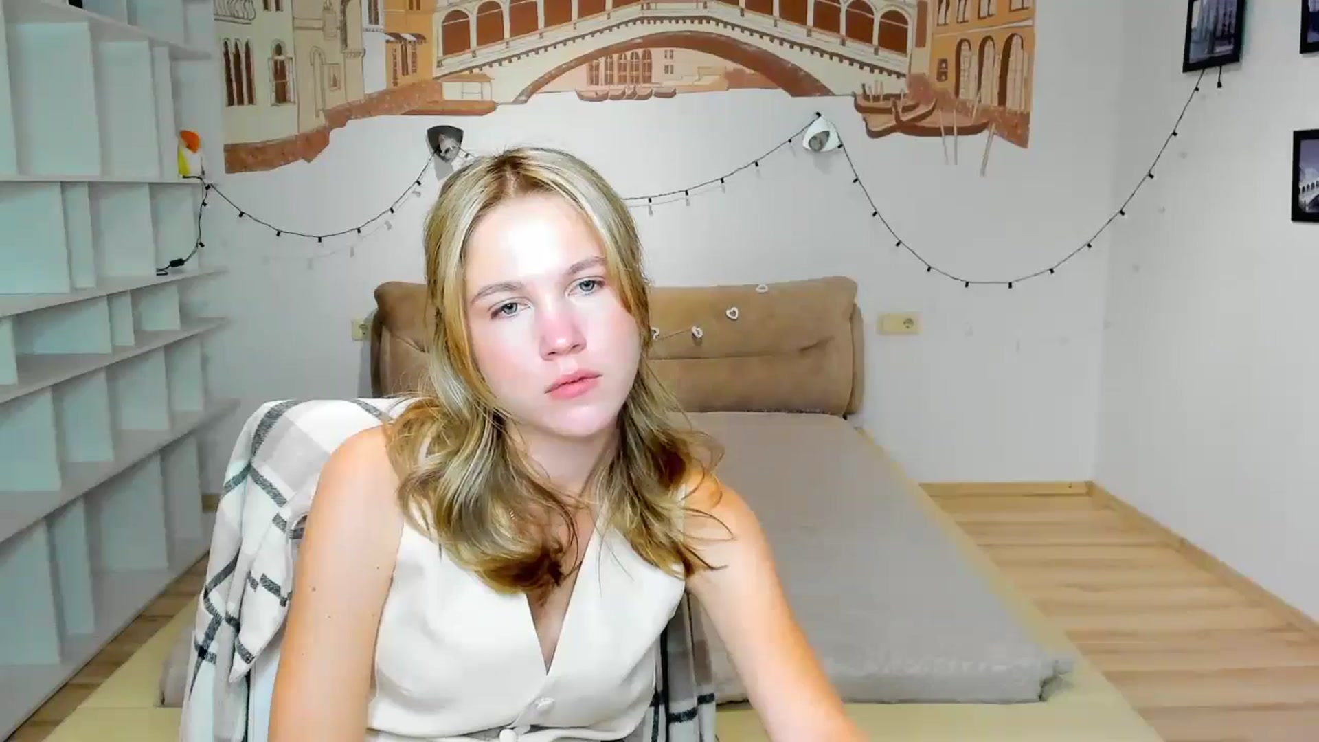 Gallery image thumbnail from Kate_Lewiss's myfreecams stream on, 09/19/2024, 06:26 image 16 of 20