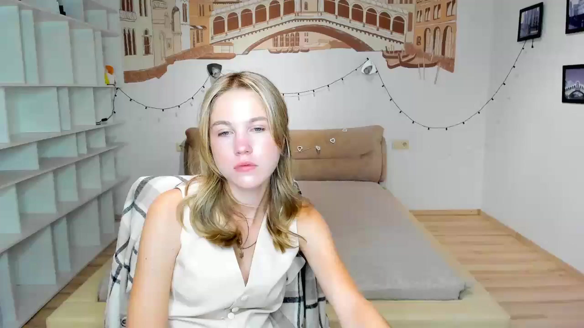 Gallery image thumbnail from Kate_Lewiss's myfreecams stream on, 09/19/2024, 06:26 image 7 of 20