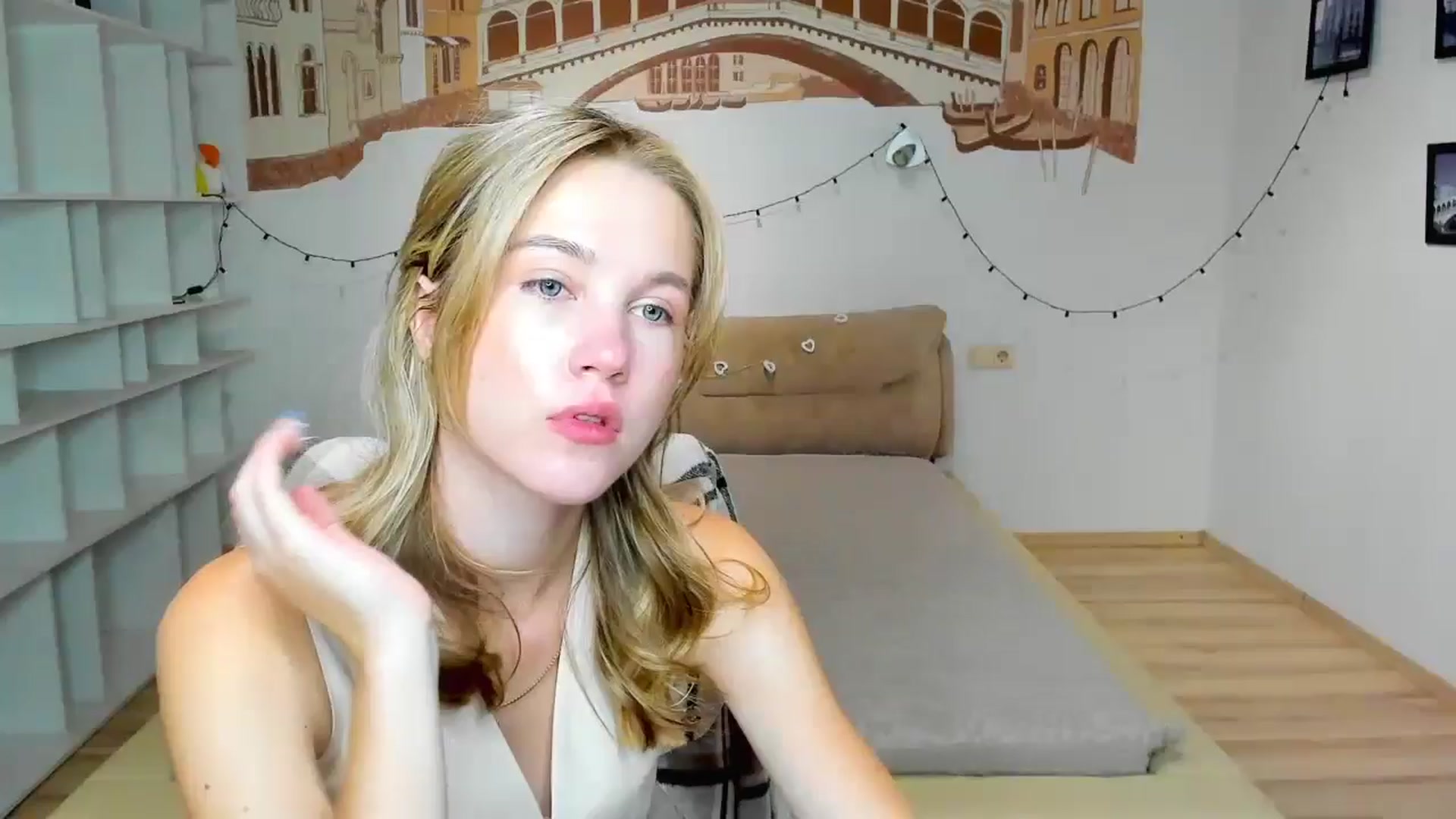 Gallery image thumbnail from Kate_Lewiss's myfreecams stream on, 09/19/2024, 06:26 image 10 of 20