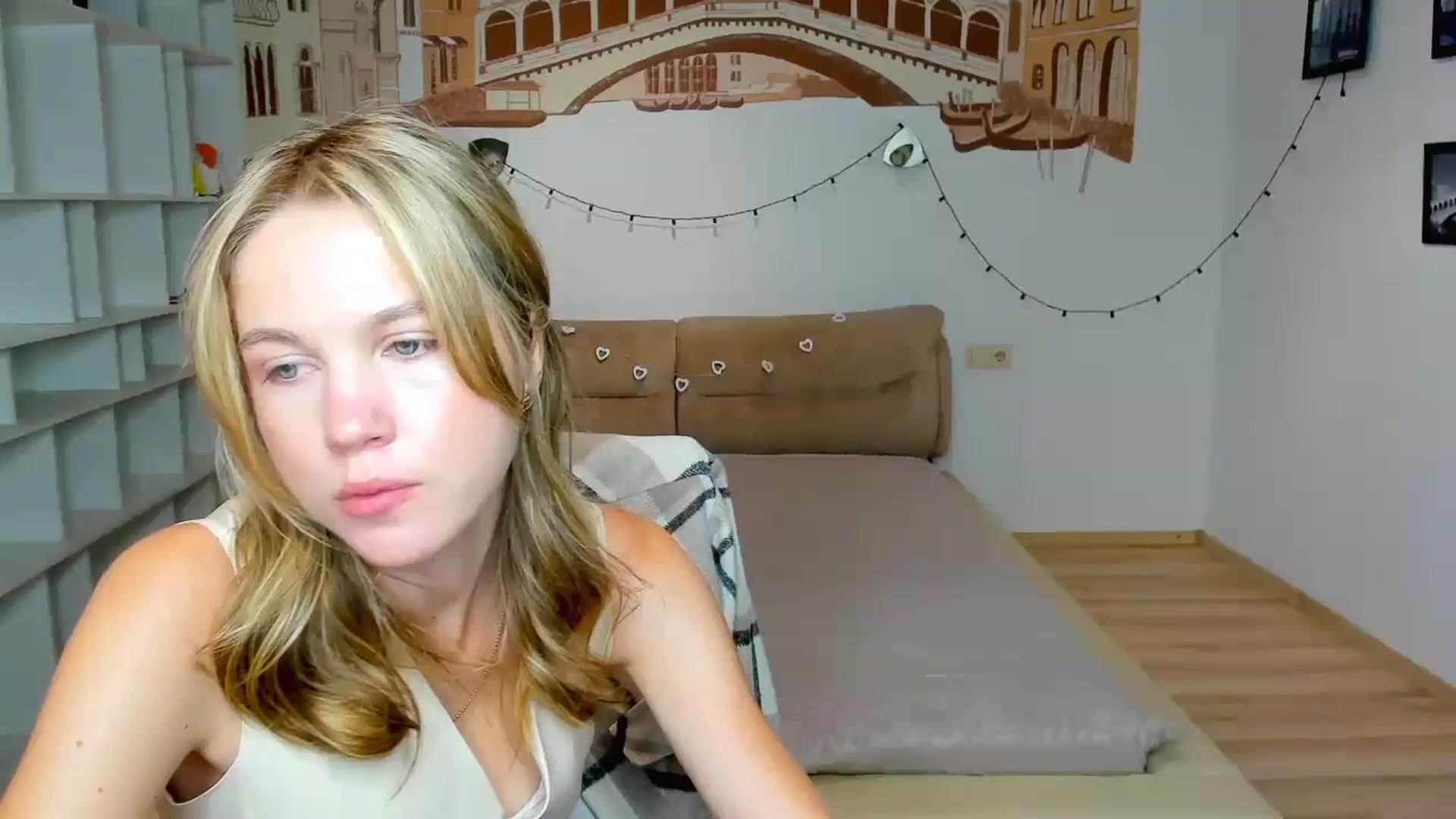 Gallery image thumbnail from Kate_Lewiss's myfreecams stream on, 09/19/2024, 08:22 image 1 of 20