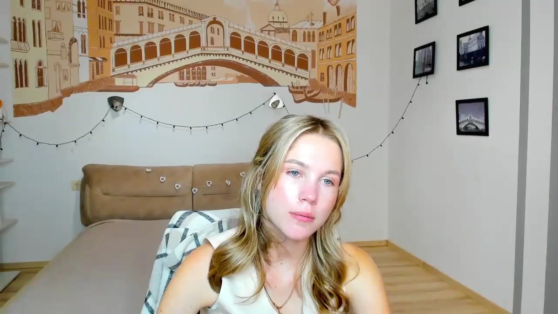 Gallery image thumbnail from Kate_Lewiss's myfreecams stream on, 09/19/2024, 09:50 image 20 of 20
