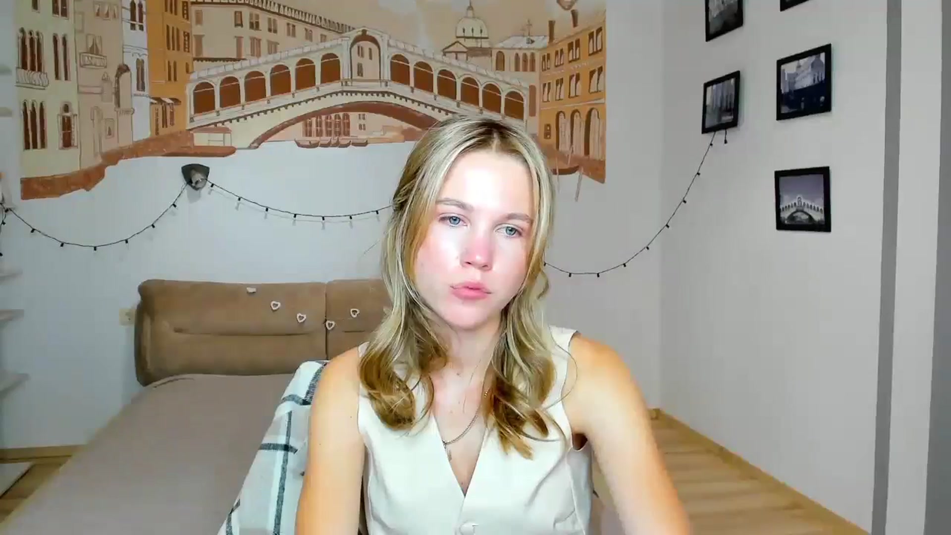 Gallery image thumbnail from Kate_Lewiss's myfreecams stream on, 09/19/2024, 11:05 image 6 of 20