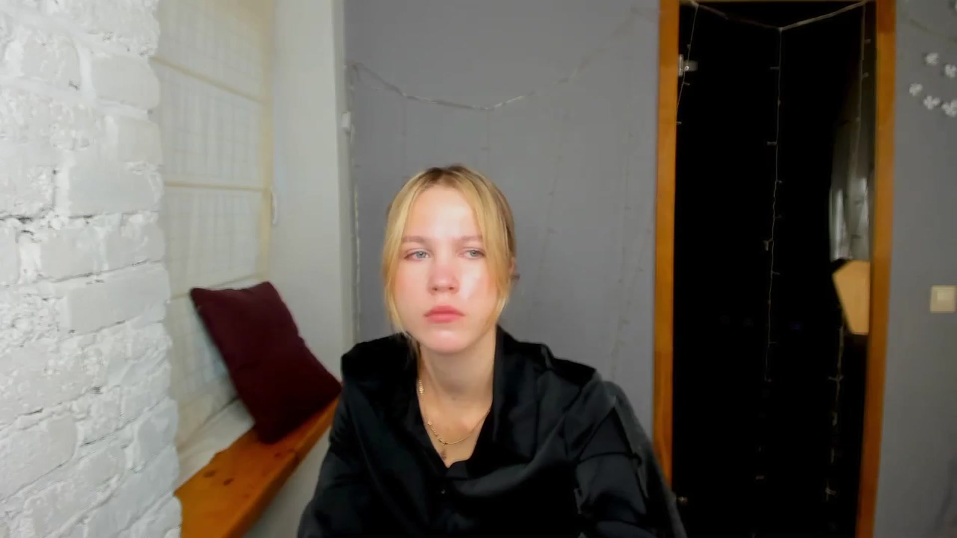 Gallery image thumbnail from Kate_Lewiss's myfreecams stream on, 09/22/2024, 07:29 image 5 of 20