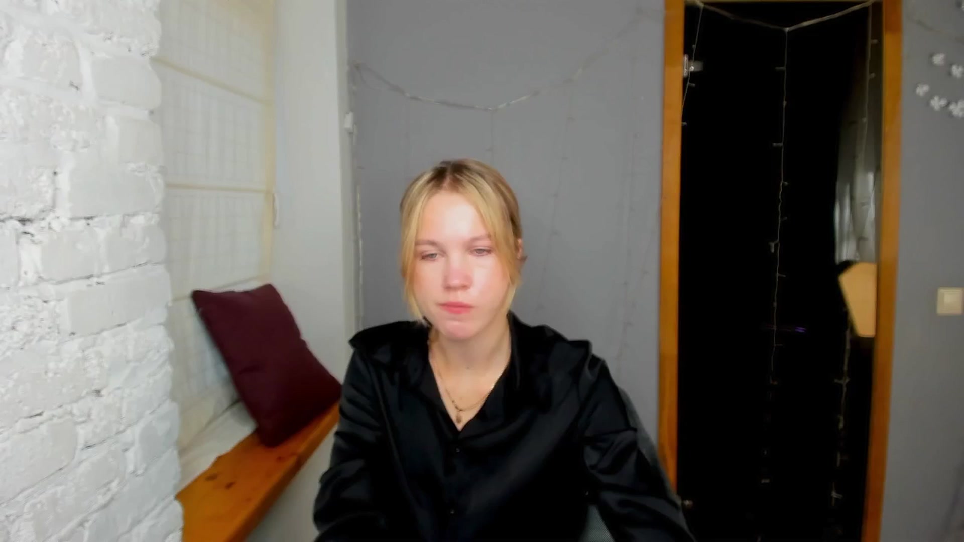 Gallery image thumbnail from Kate_Lewiss's myfreecams stream on, 09/22/2024, 07:29 image 1 of 20