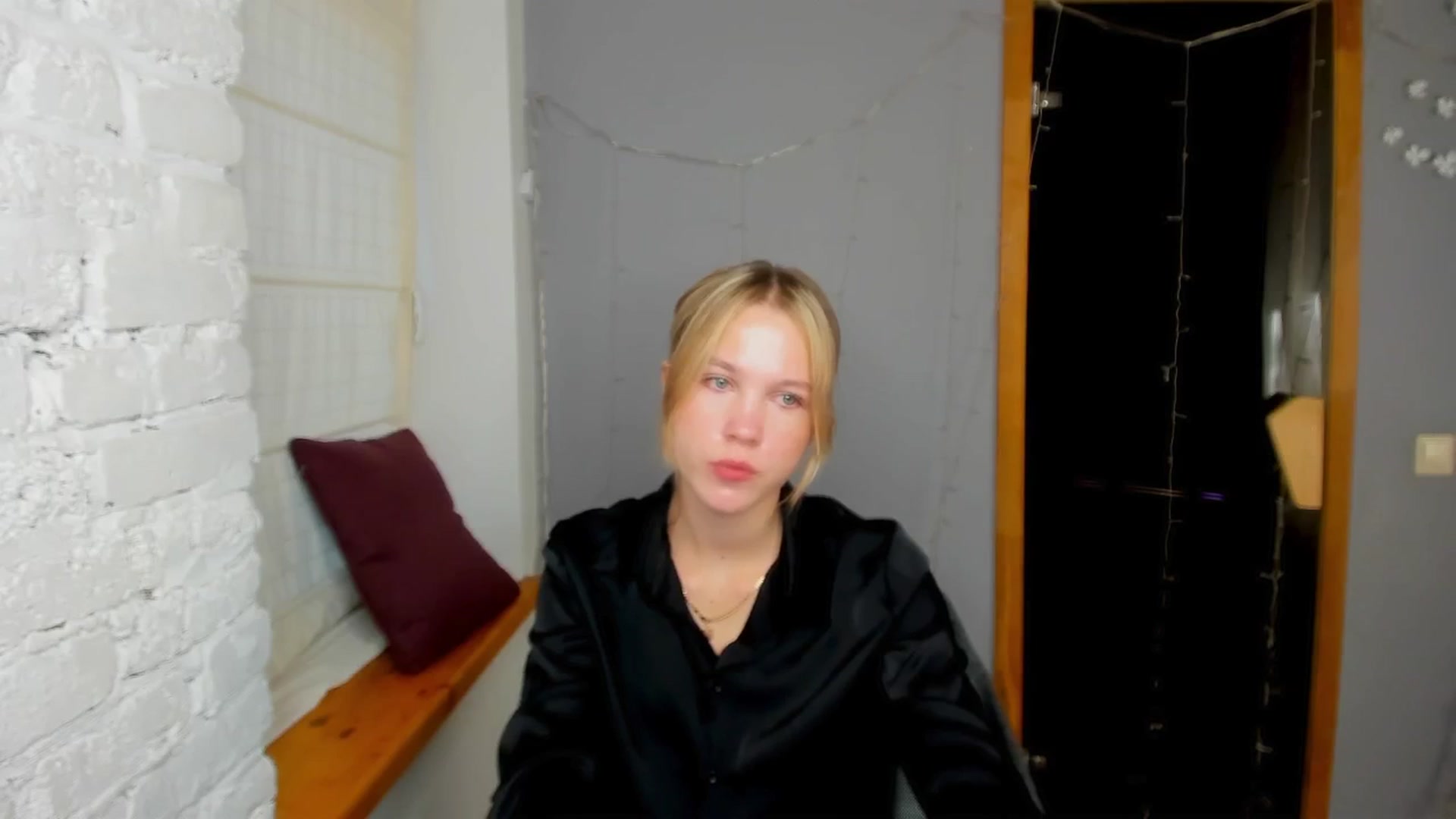 Gallery image thumbnail from Kate_Lewiss's myfreecams stream on, 09/22/2024, 07:29 image 13 of 20