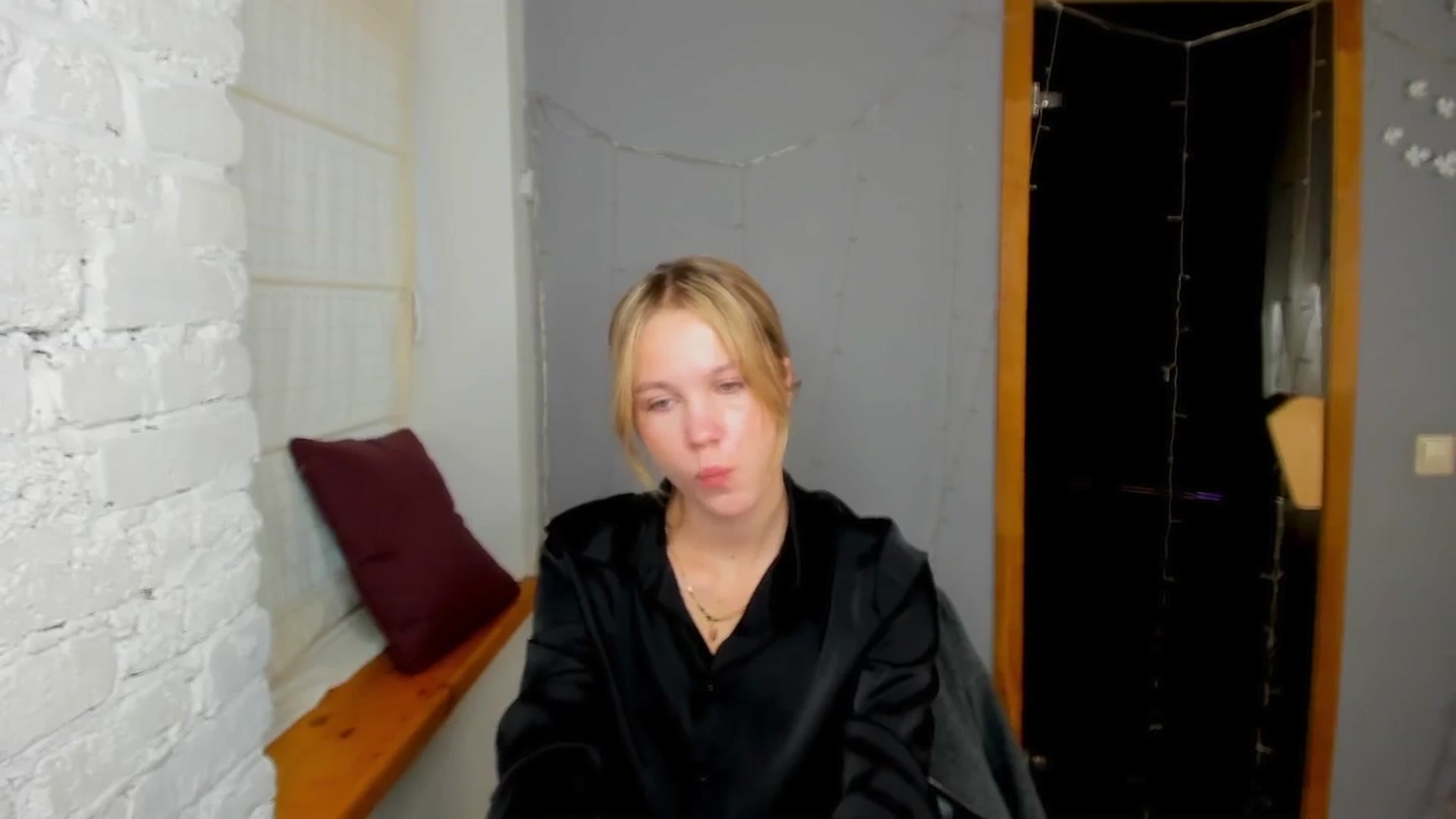 Gallery image thumbnail from Kate_Lewiss's myfreecams stream on, 09/22/2024, 07:29 image 10 of 20