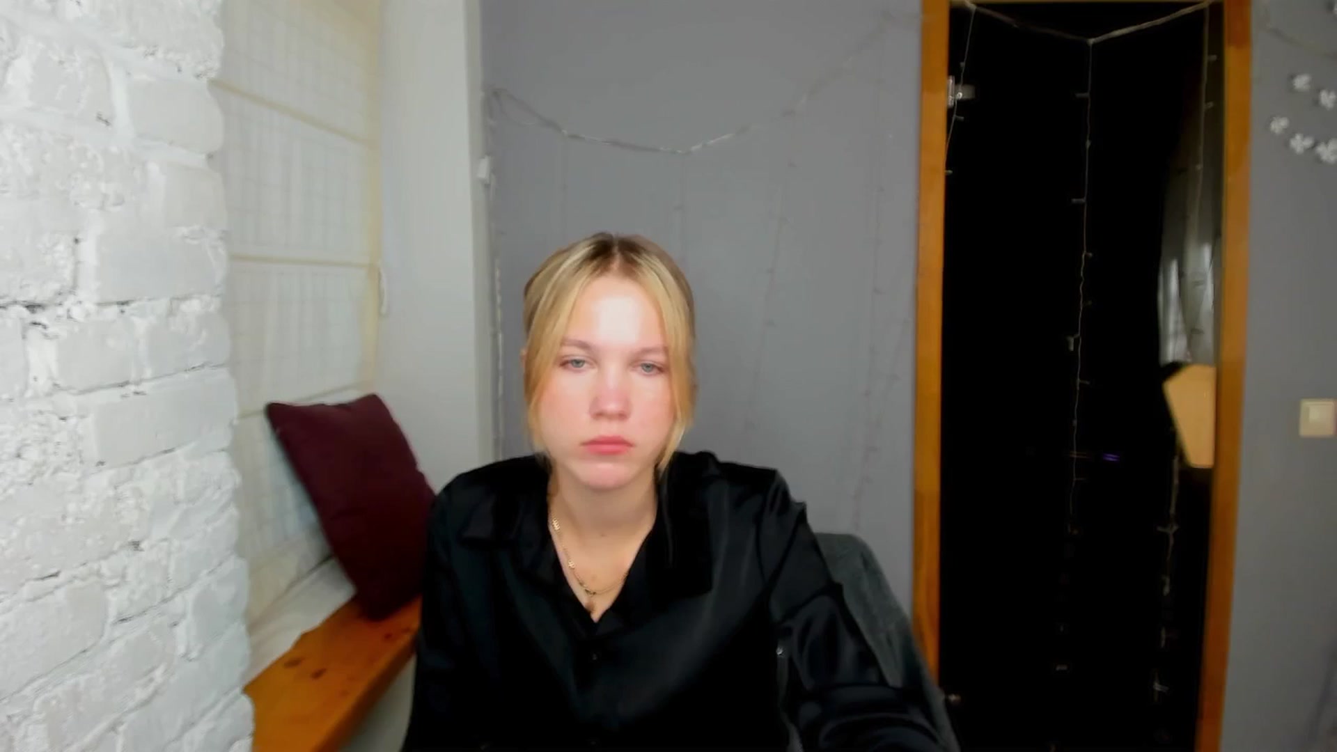 Gallery image thumbnail from Kate_Lewiss's myfreecams stream on, 09/22/2024, 07:29 image 3 of 20