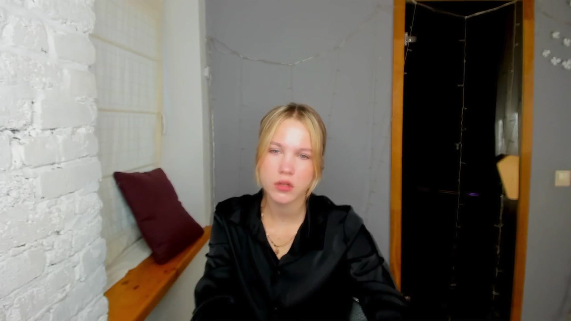Gallery image thumbnail from Kate_Lewiss's myfreecams stream on, 09/22/2024, 07:29 image 11 of 20