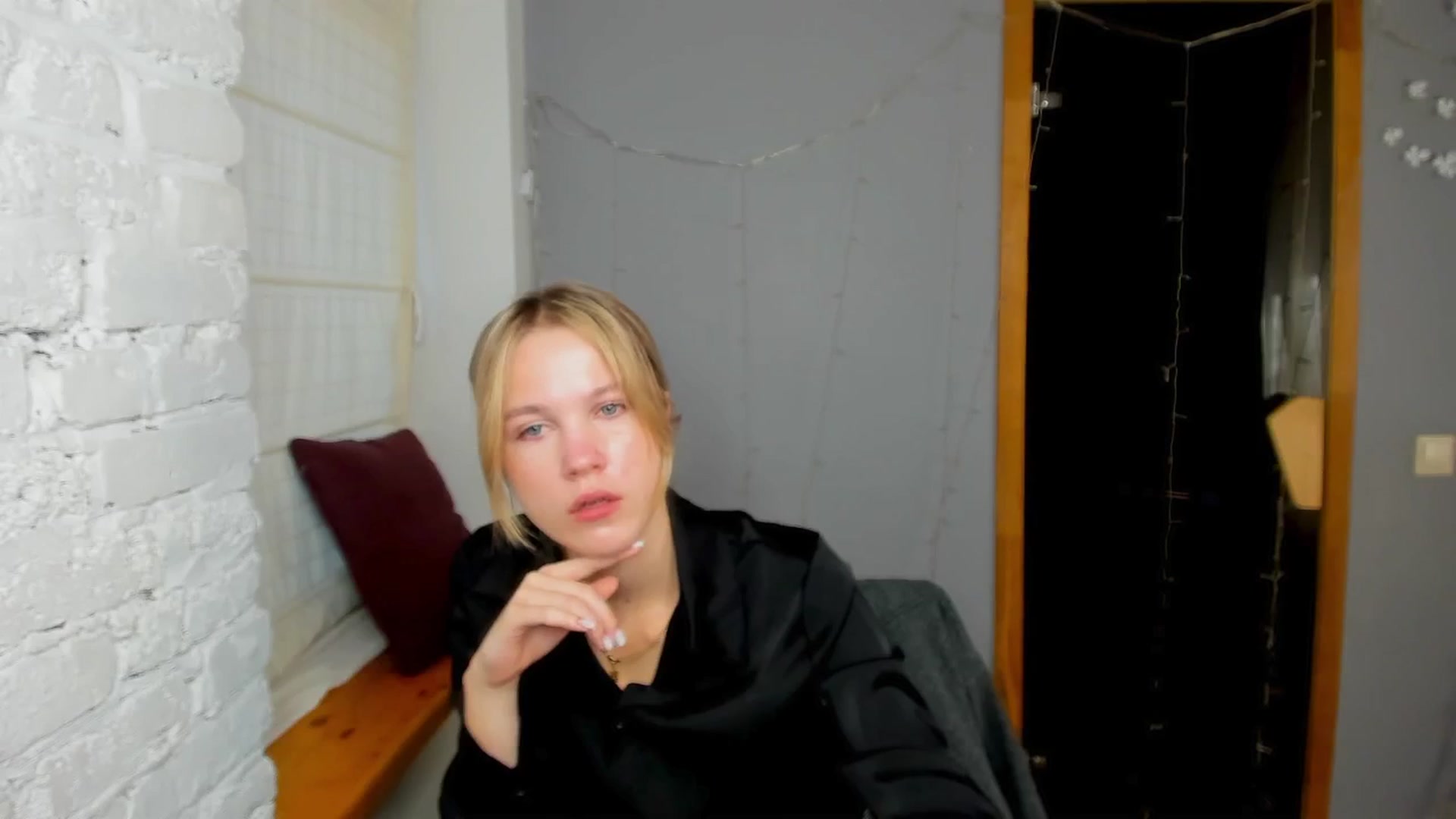 Gallery image thumbnail from Kate_Lewiss's myfreecams stream on, 09/22/2024, 07:29 image 7 of 20