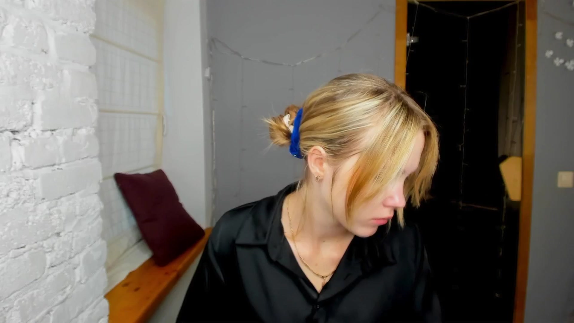 Gallery image thumbnail from Kate_Lewiss's myfreecams stream on, 09/22/2024, 08:26 image 11 of 20