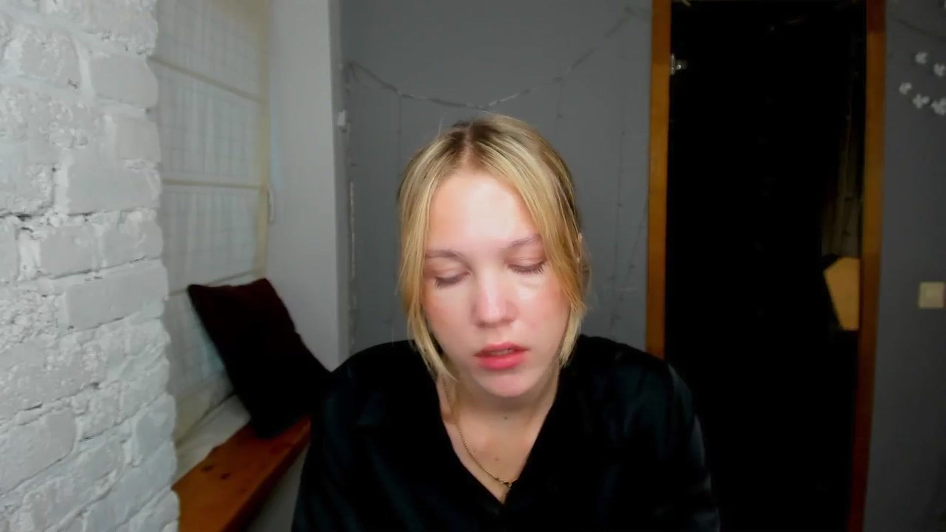 Gallery image thumbnail from Kate_Lewiss's myfreecams stream on, 09/22/2024, 08:26 image 9 of 20