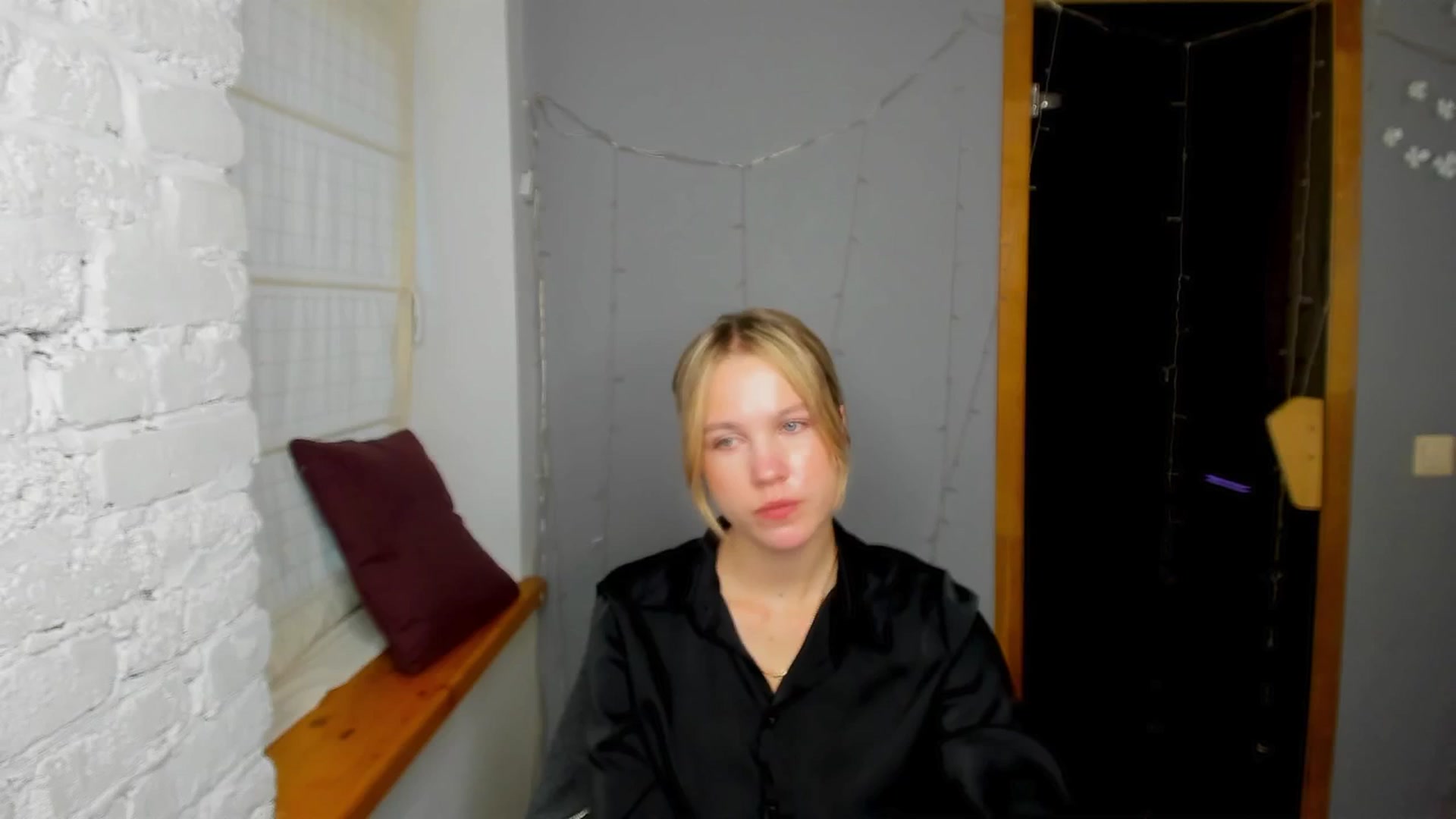 Gallery image thumbnail from Kate_Lewiss's myfreecams stream on, 09/22/2024, 09:58 image 1 of 20