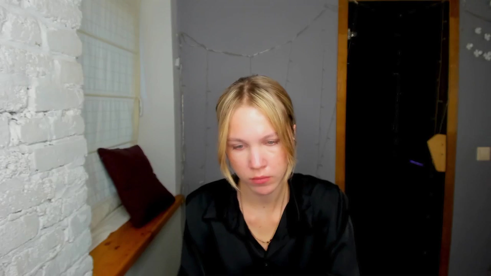 Gallery image thumbnail from Kate_Lewiss's myfreecams stream on, 09/22/2024, 09:58 image 4 of 20