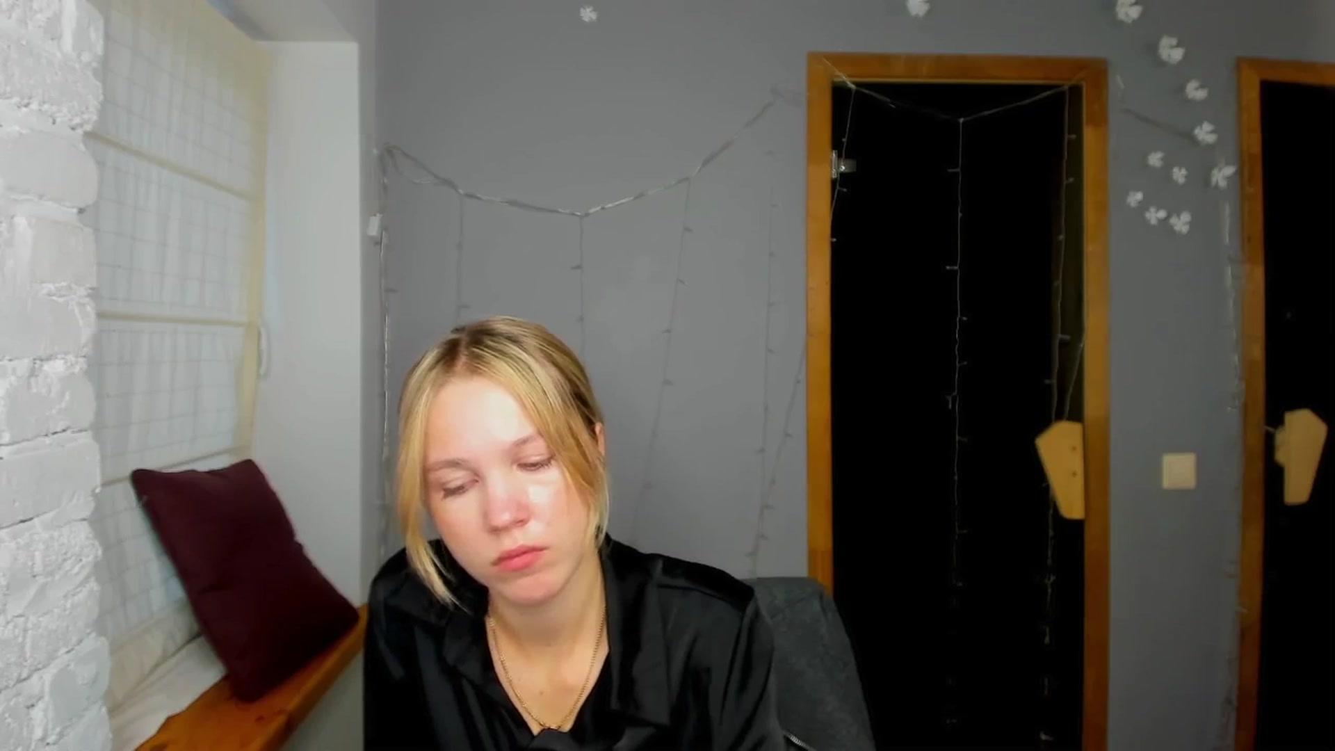 Gallery image thumbnail from Kate_Lewiss's myfreecams stream on, 09/22/2024, 09:58 image 10 of 20