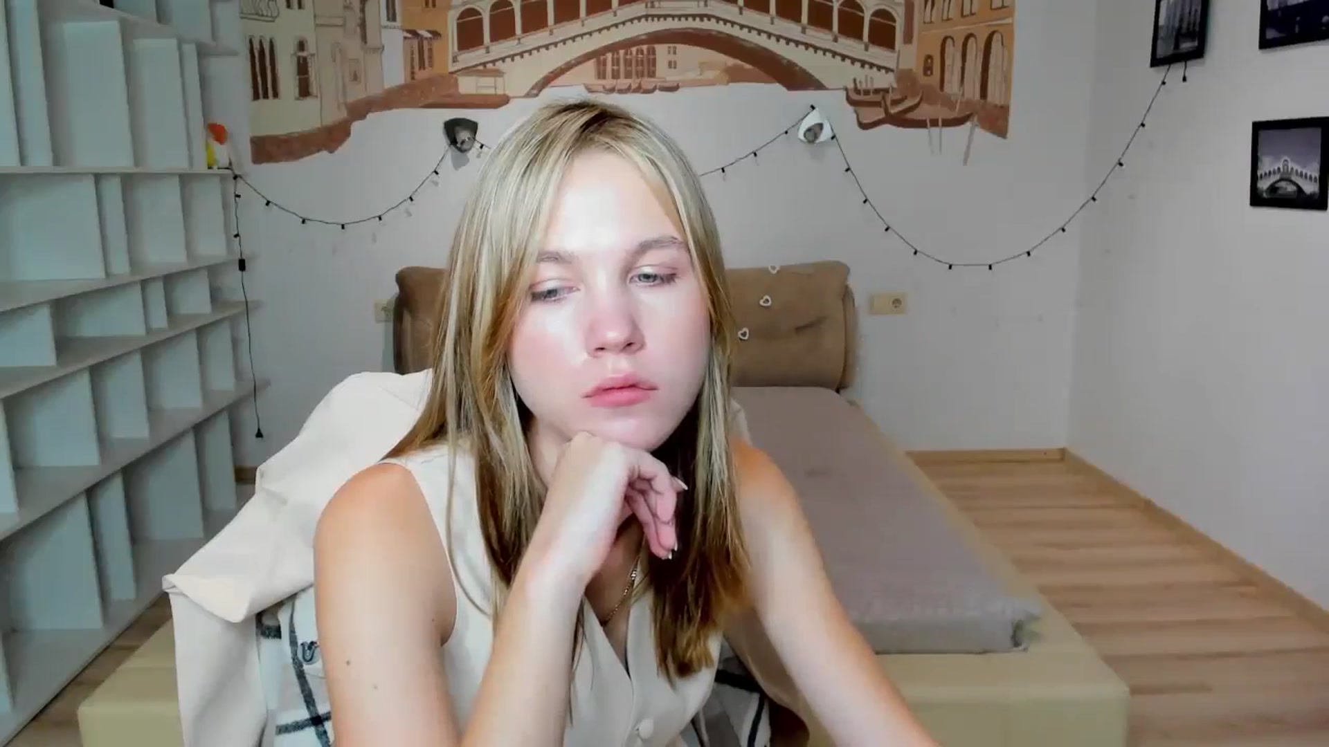 Gallery image thumbnail from Kate_Lewiss's myfreecams stream on, 09/23/2024, 08:41 image 3 of 20