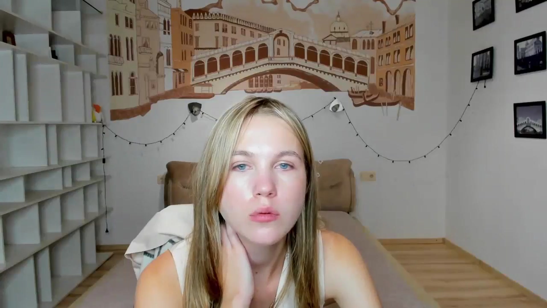 Gallery image thumbnail from Kate_Lewiss's myfreecams stream on, 09/23/2024, 11:03 image 15 of 20