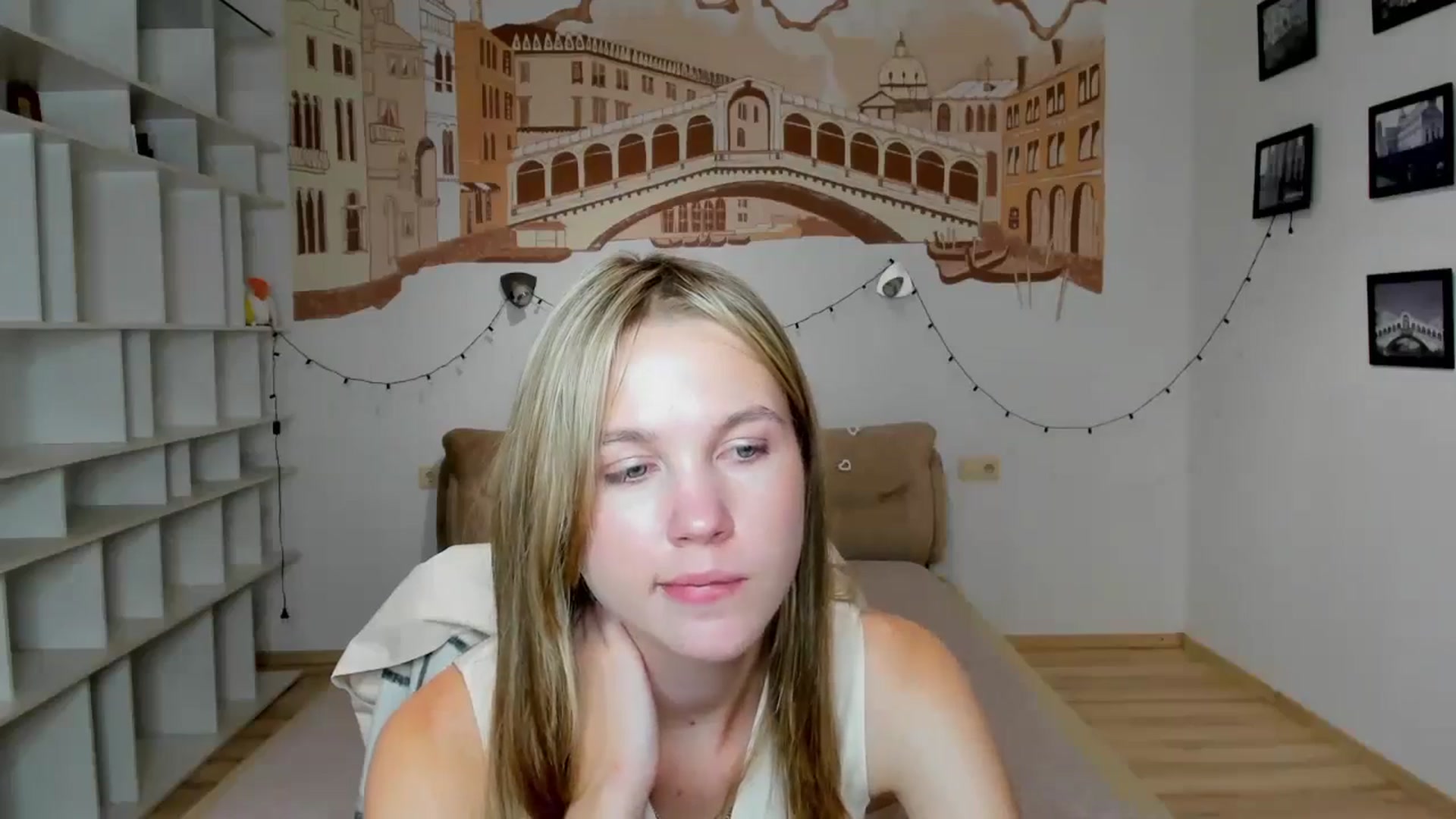 Gallery image thumbnail from Kate_Lewiss's myfreecams stream on, 09/23/2024, 11:03 image 16 of 20