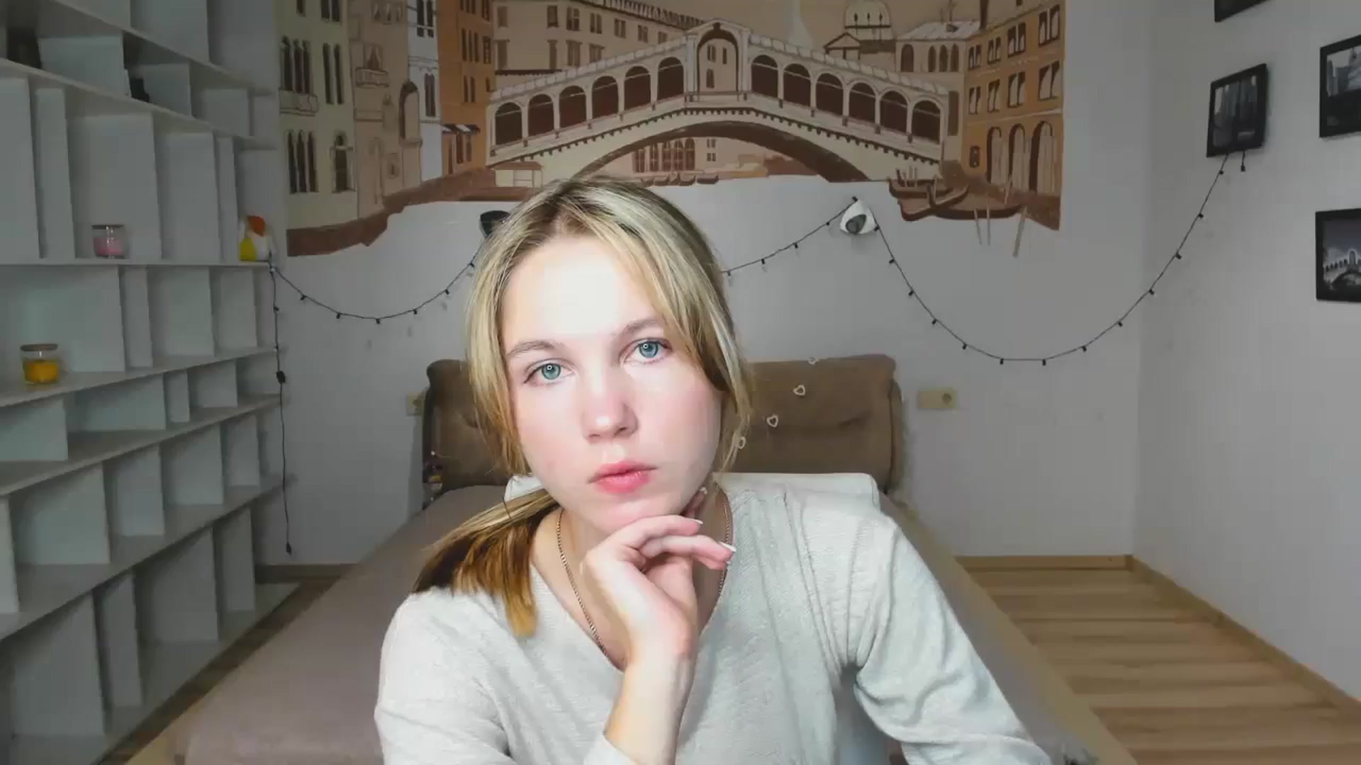 Gallery image thumbnail from Kate_Lewiss's myfreecams stream on, 09/24/2024, 07:42 image 1 of 20