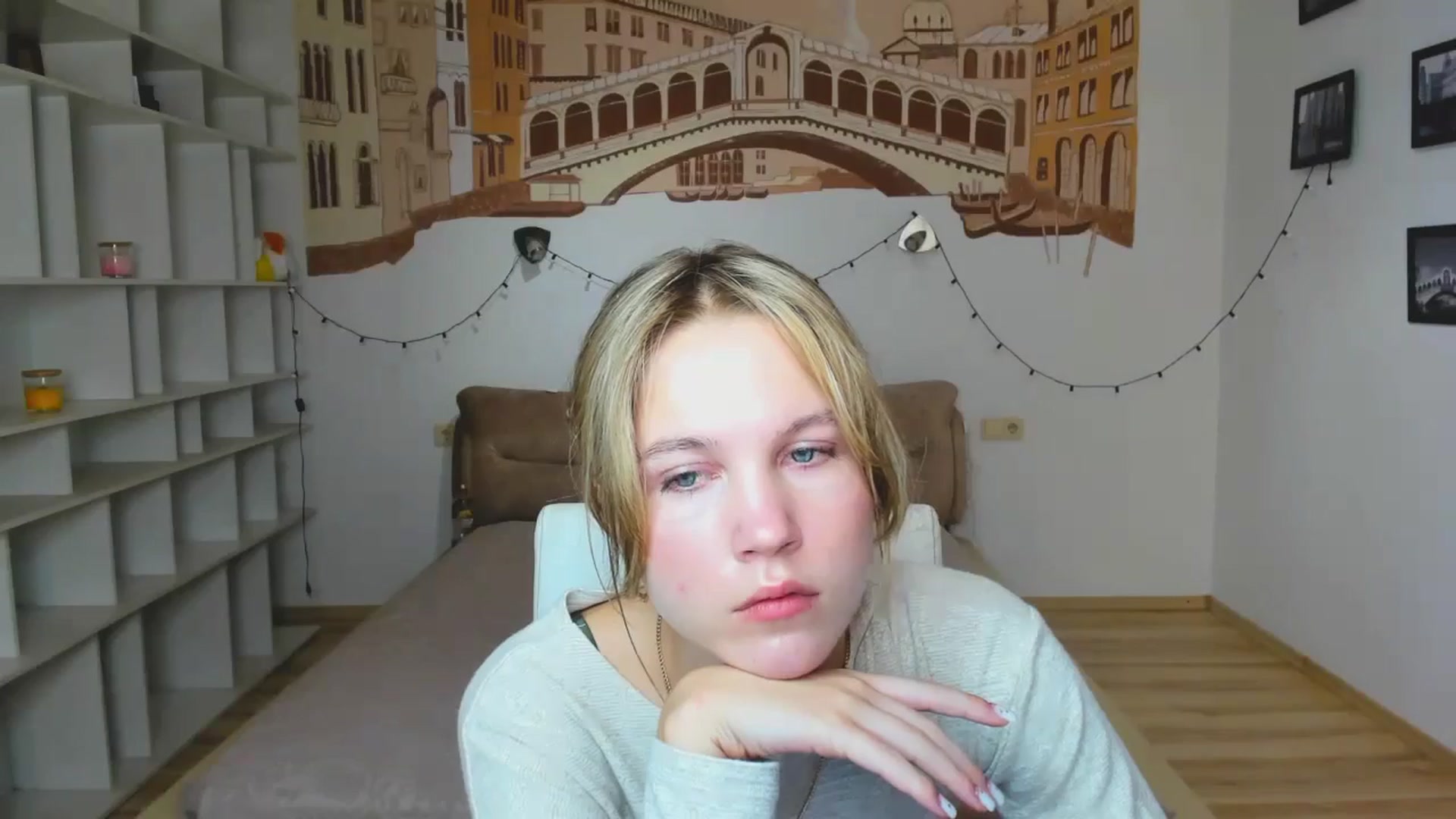 Gallery image thumbnail from Kate_Lewiss's myfreecams stream on, 09/24/2024, 10:11 image 7 of 20