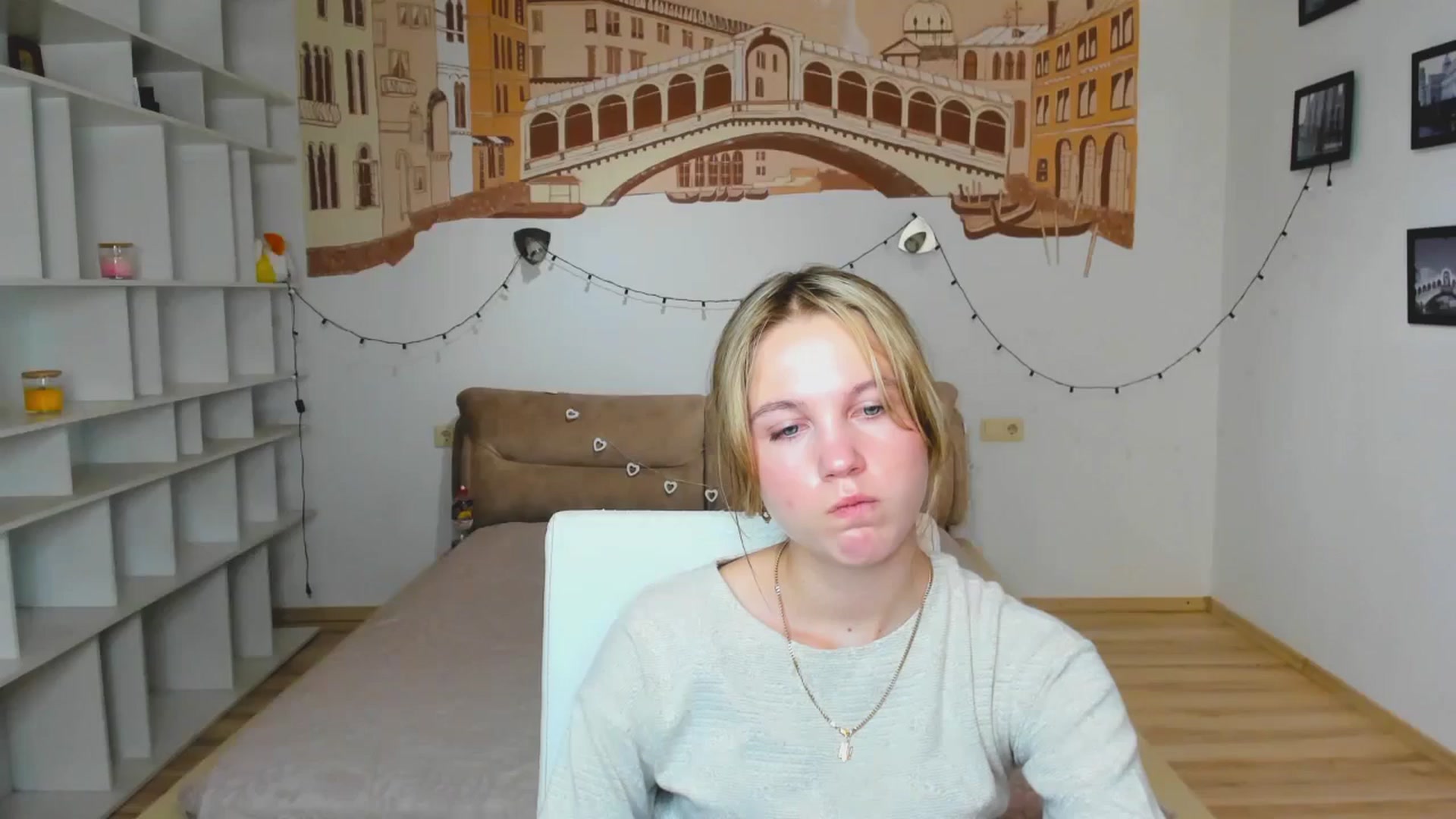 Gallery image thumbnail from Kate_Lewiss's myfreecams stream on, 09/24/2024, 10:11 image 1 of 20