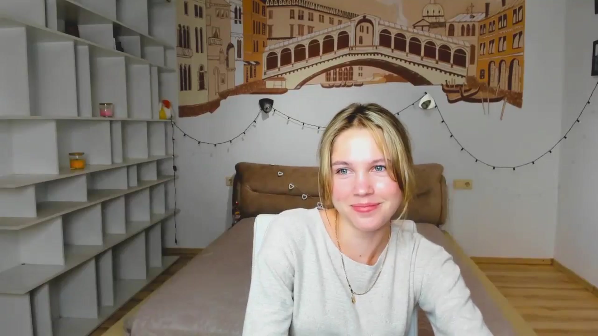 Gallery image thumbnail from Kate_Lewiss's myfreecams stream on, 09/24/2024, 10:57 image 17 of 20
