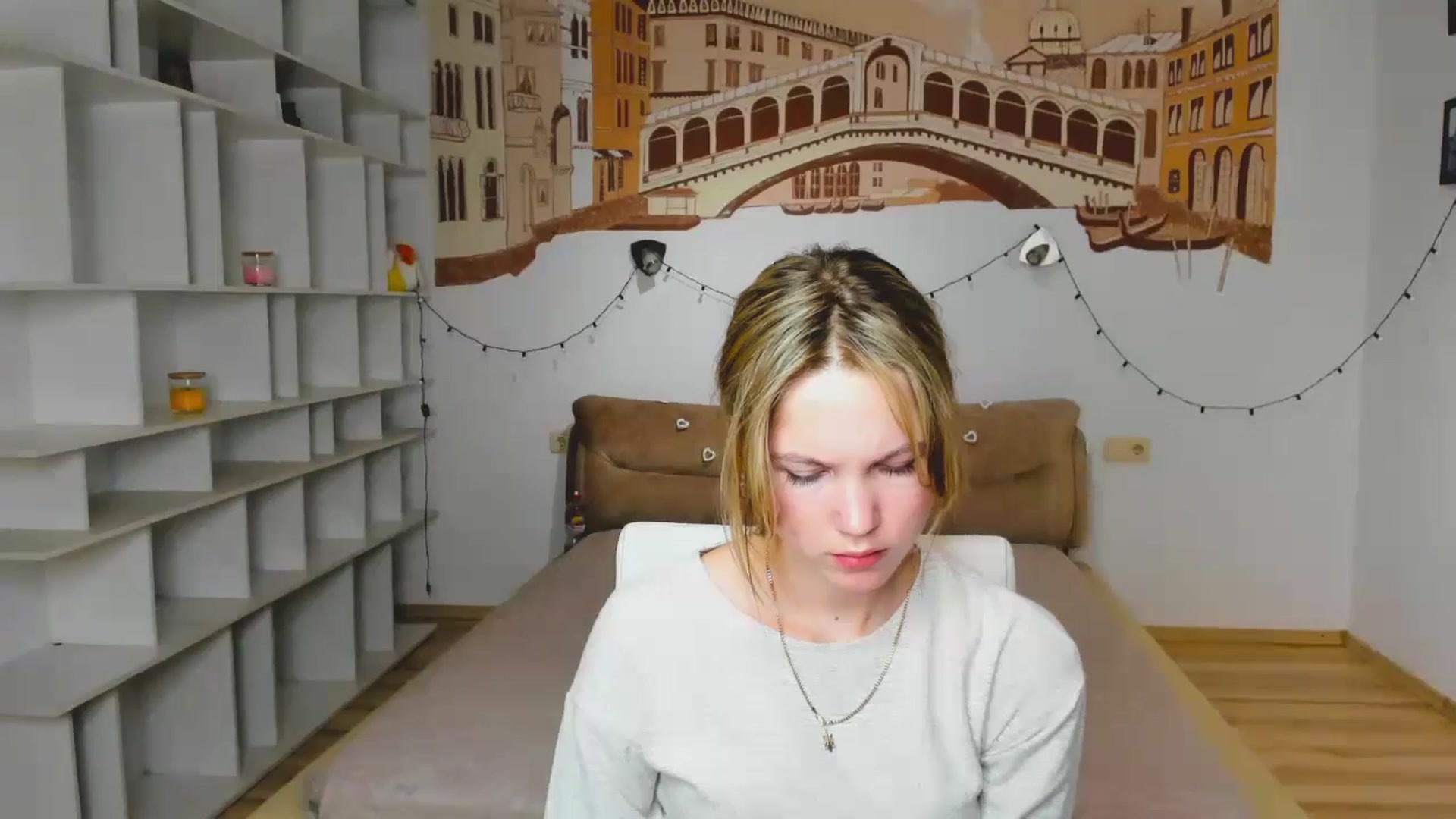 Gallery image thumbnail from Kate_Lewiss's myfreecams stream on, 09/24/2024, 10:57 image 14 of 20
