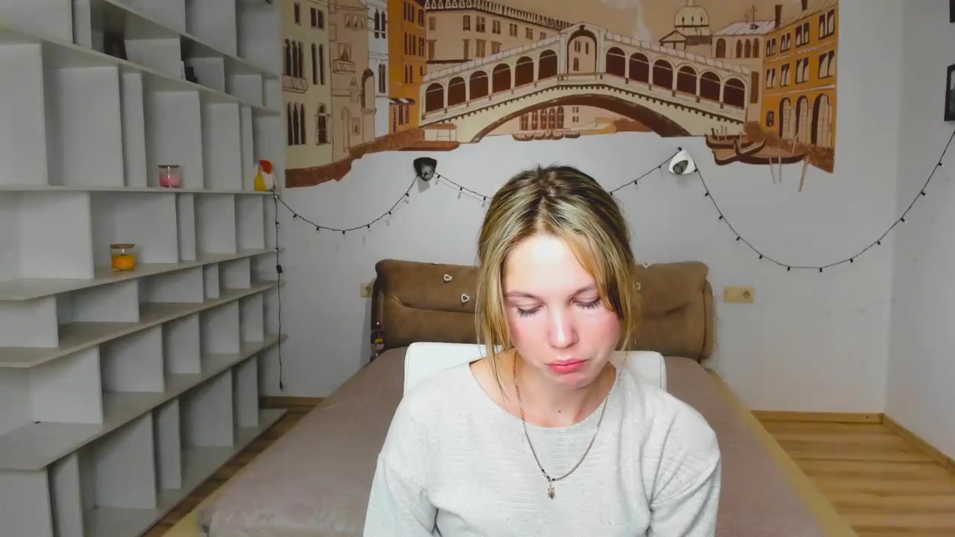 Gallery image thumbnail from Kate_Lewiss's myfreecams stream on, 09/24/2024, 10:57 image 15 of 20