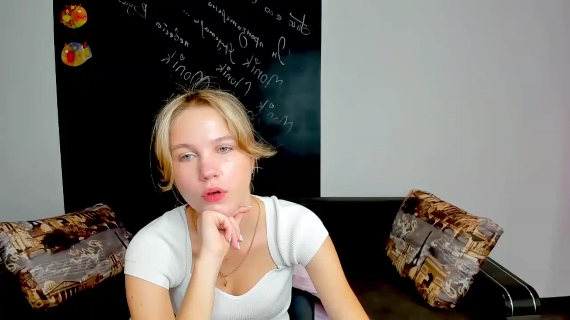 Gallery image thumbnail from Kate_Lewiss's myfreecams stream on, 09/25/2024, 06:16 image 10 of 20