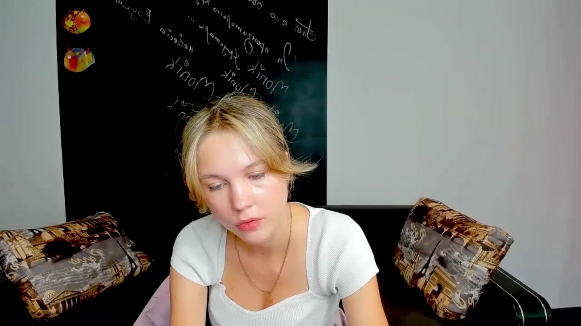 Gallery image thumbnail from Kate_Lewiss's myfreecams stream on, 09/25/2024, 07:36 image 10 of 20